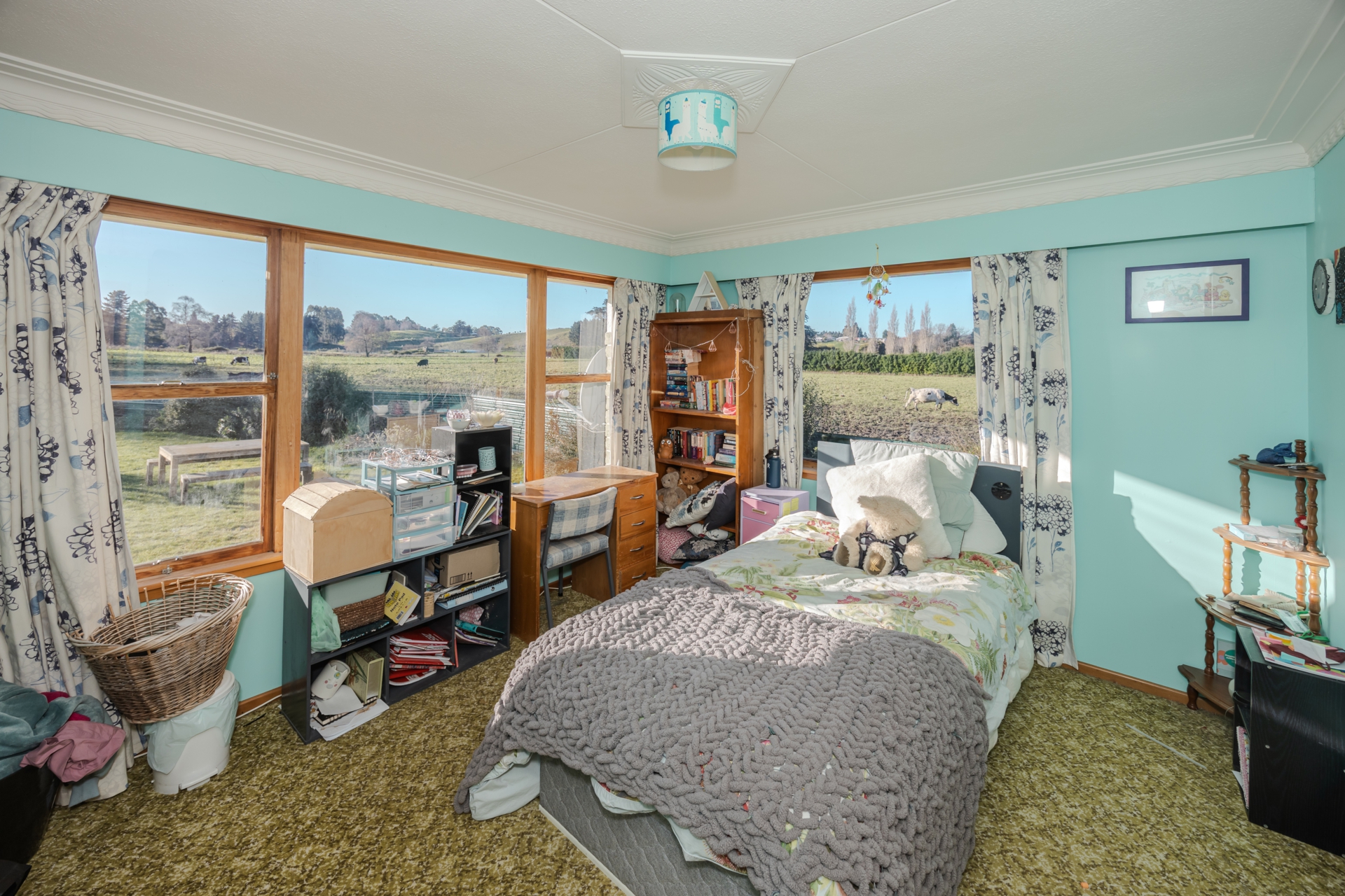 27 Bulleid Road, DEBORAH