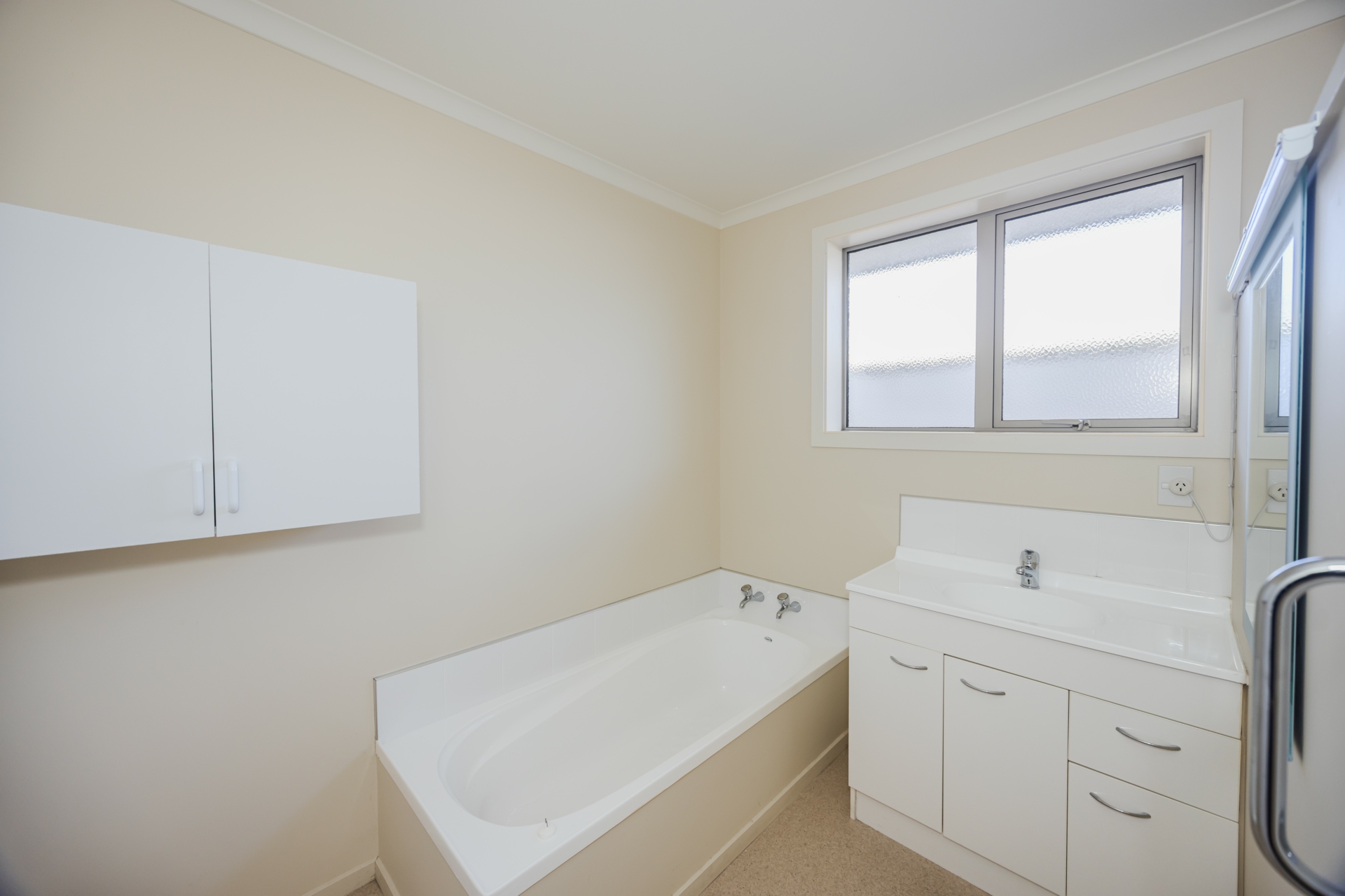 8/92 Perth Street, SOUTH HILL