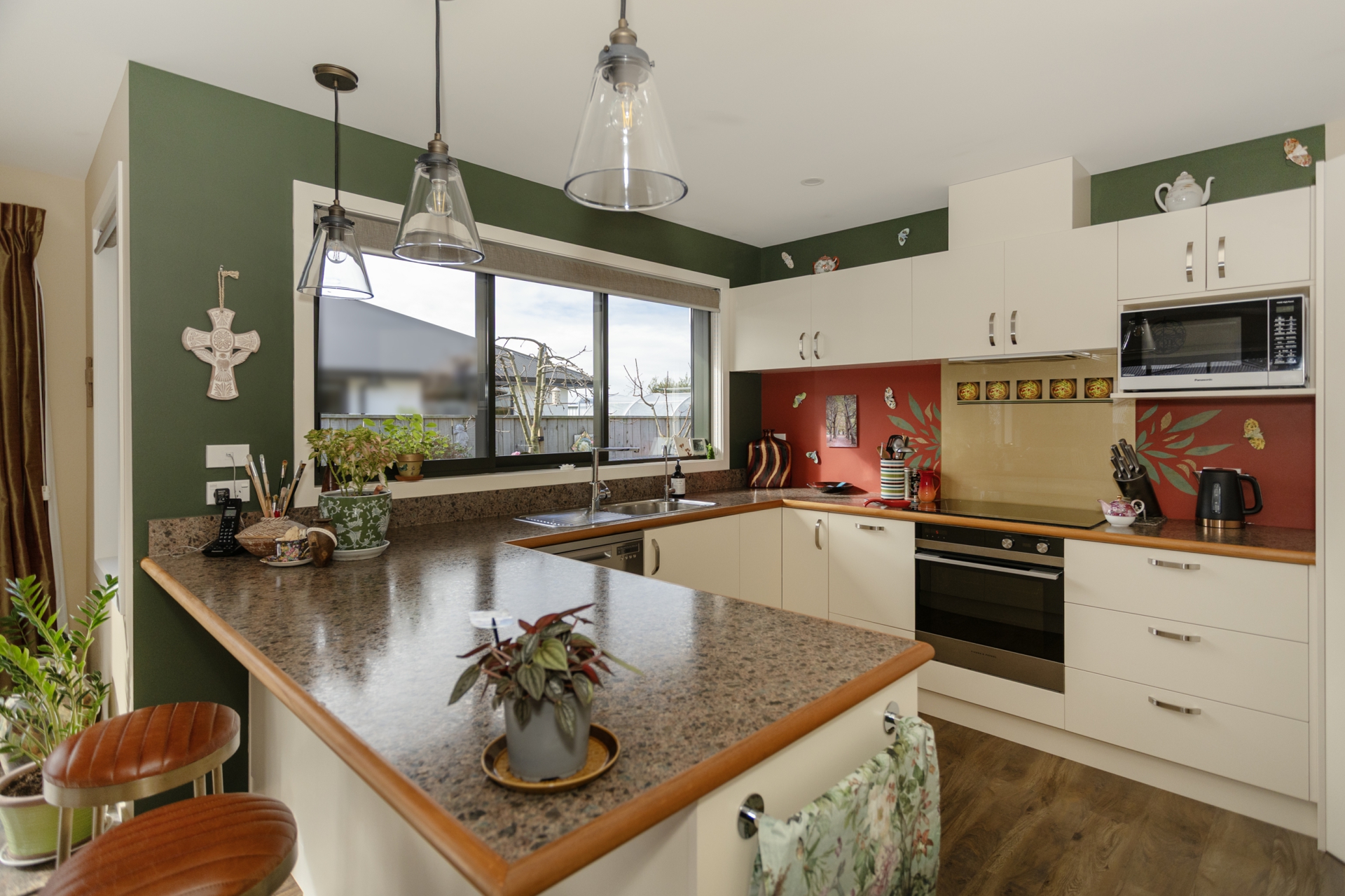 4B Avoca Drive, WAIAREKA JUNCTION