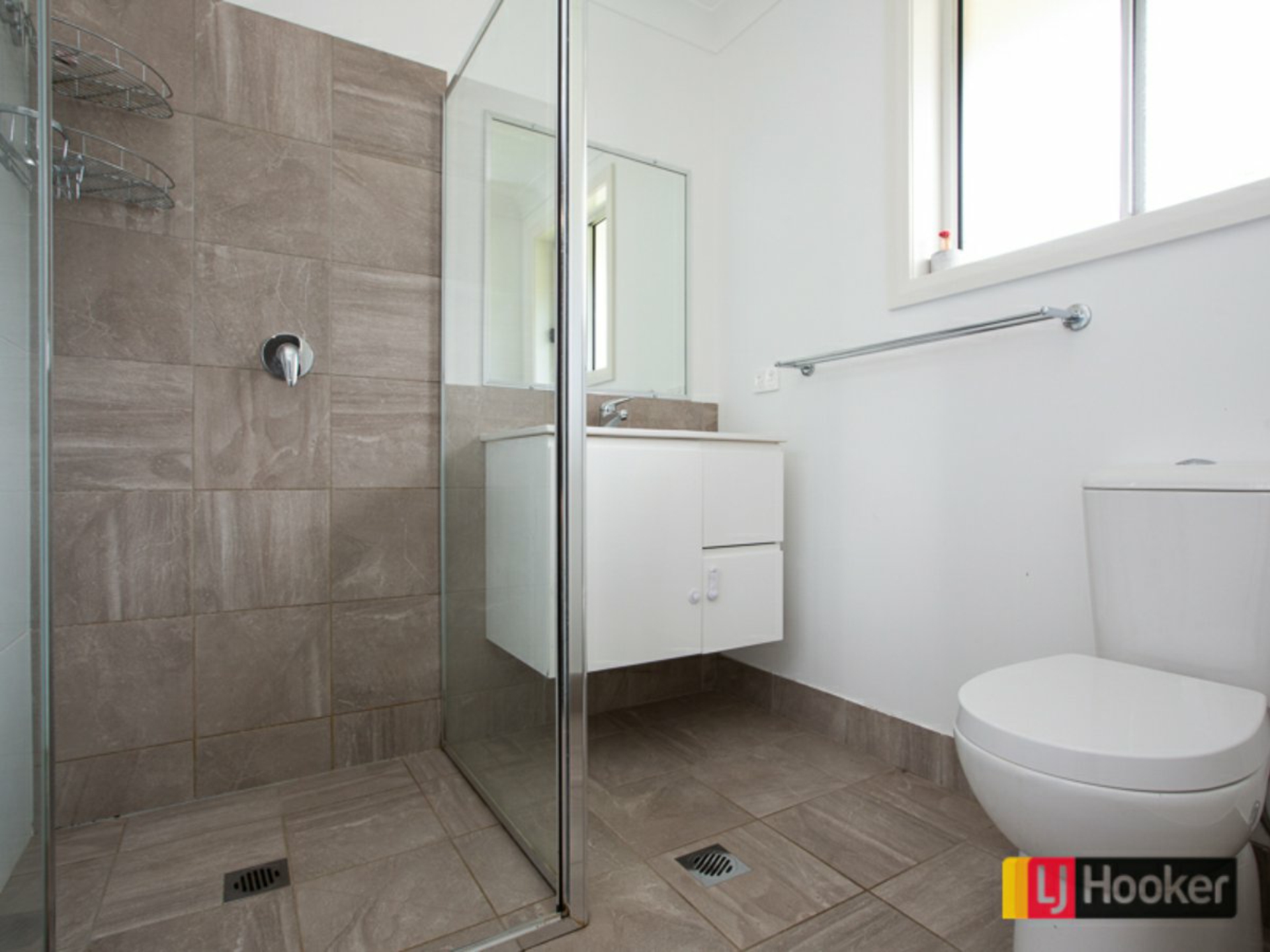 21 Scarborough Close, NORTH TAMWORTH