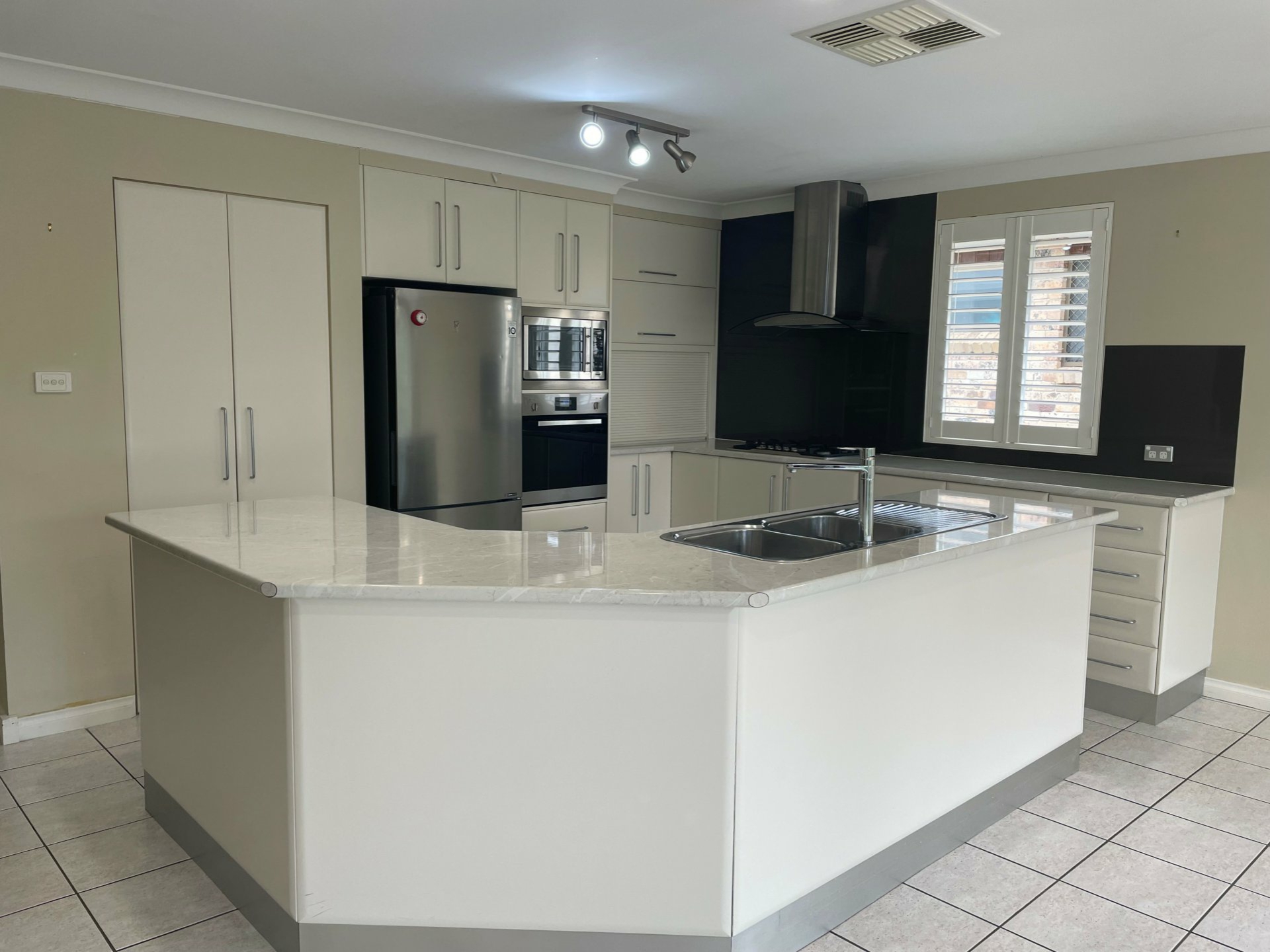 2 Matilda Place, HILLVUE
