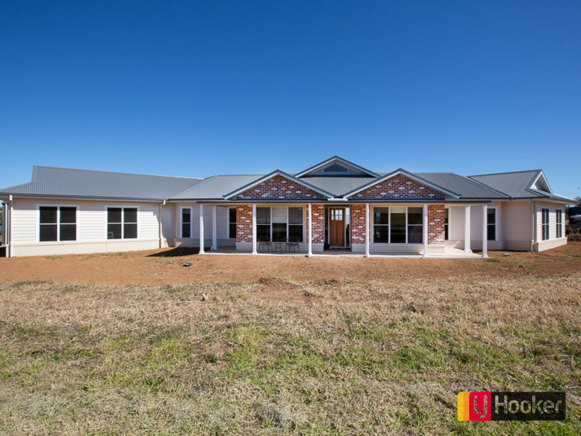 11 Potts Parade, MOORE CREEK
