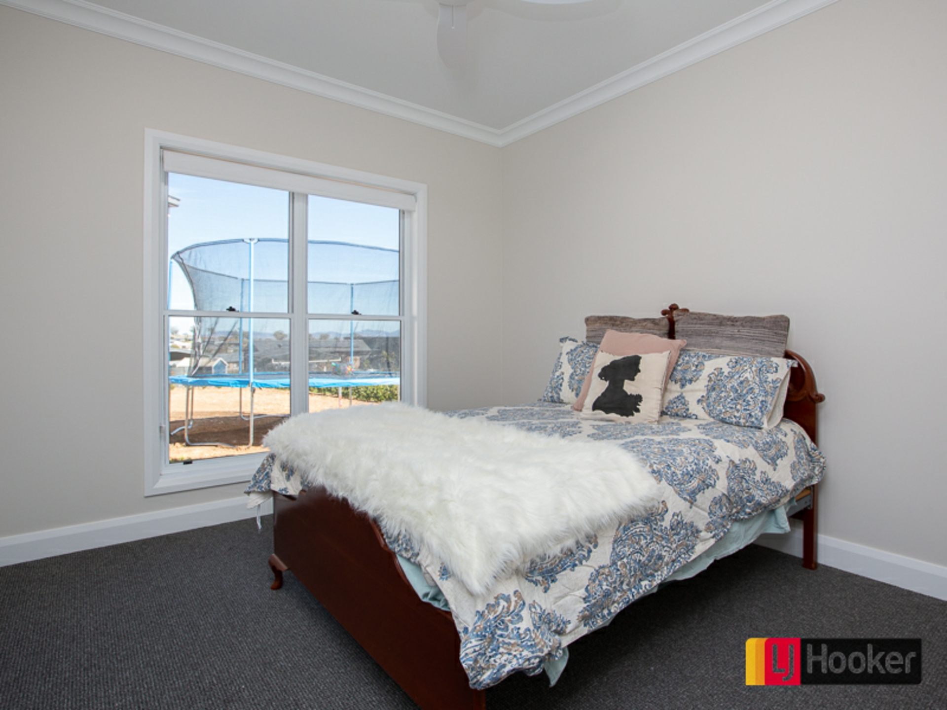 11 Potts Parade, MOORE CREEK