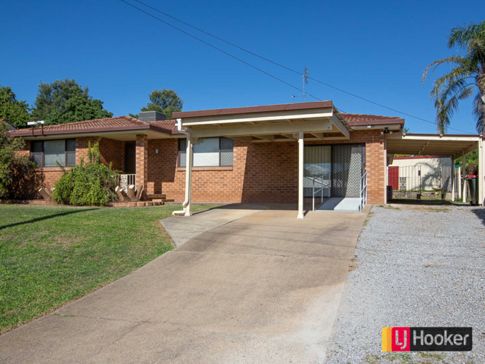 33 Harrier Parade, Calala