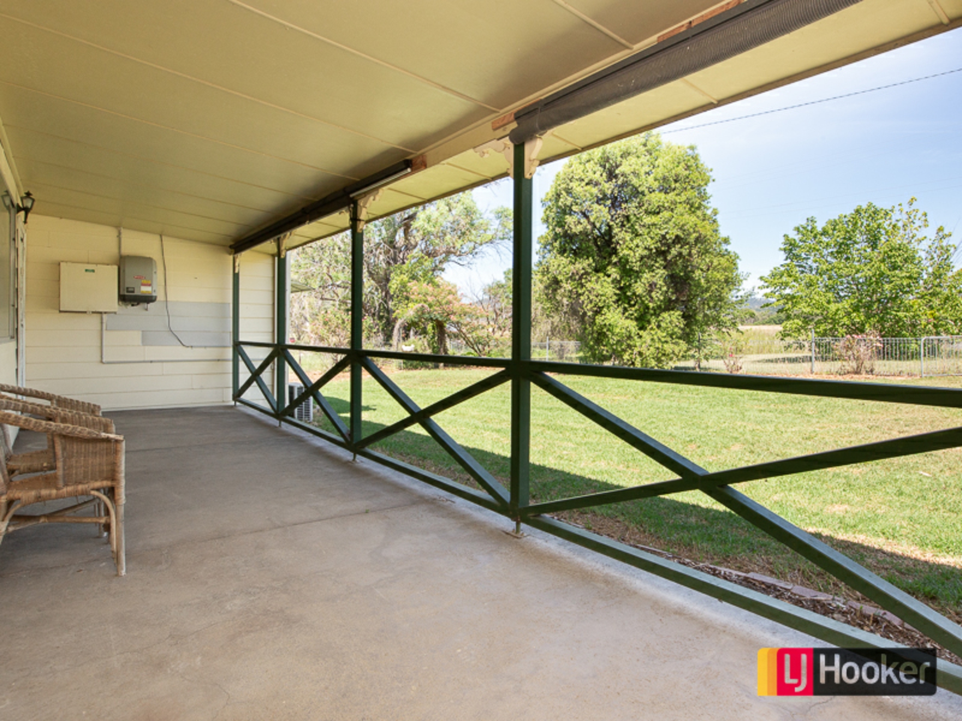 1260 New England Highway Tamworth NSW Property Details LJ Hooker