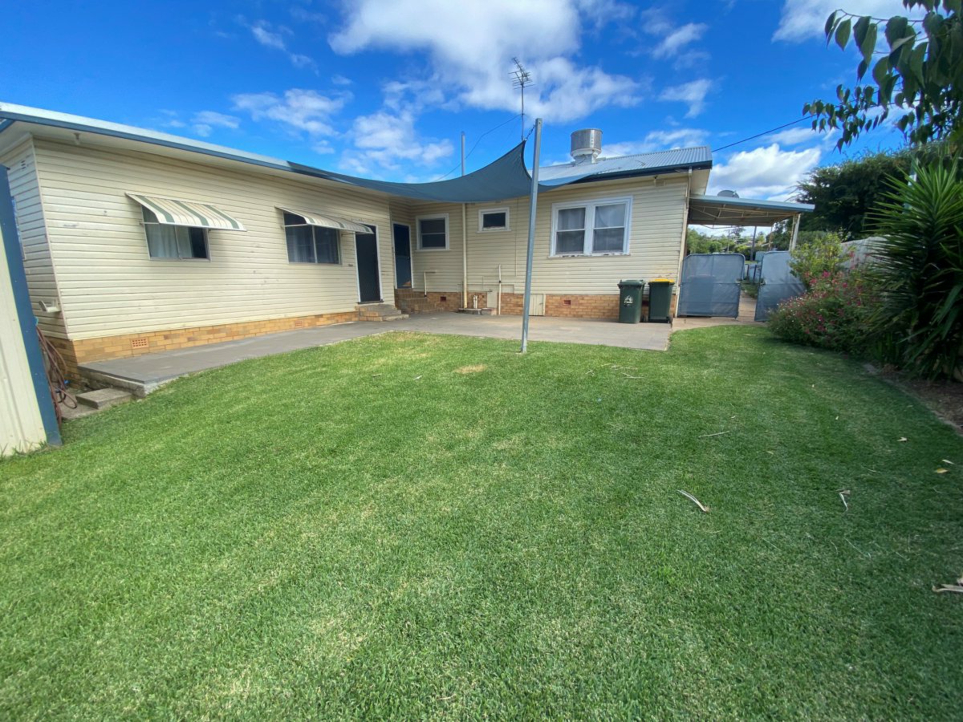 8 Central Avenue, SOUTH TAMWORTH