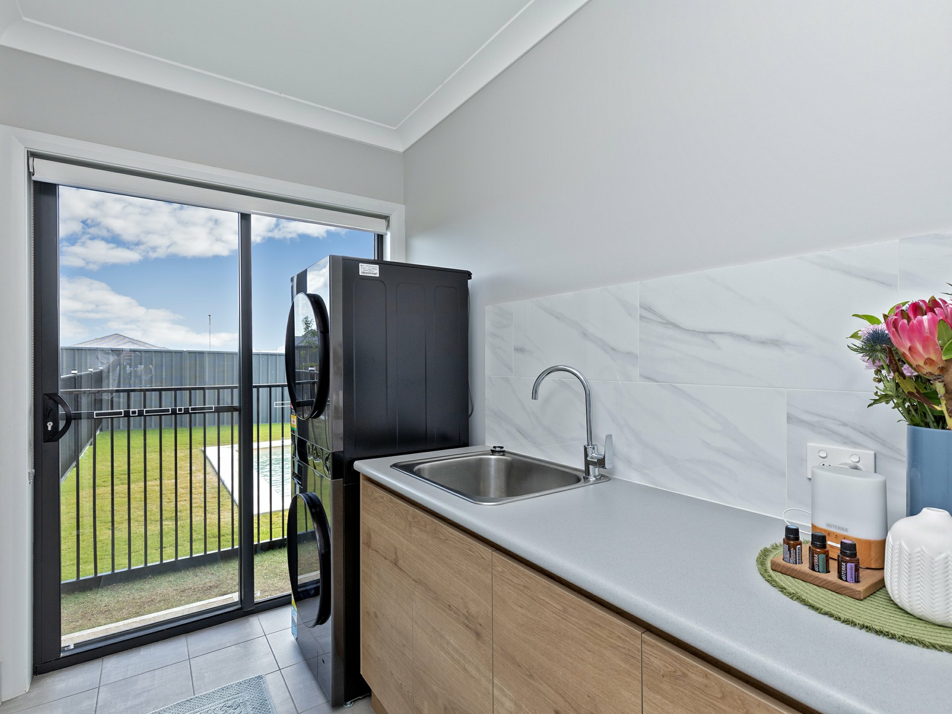 14 Angus Place, CALALA