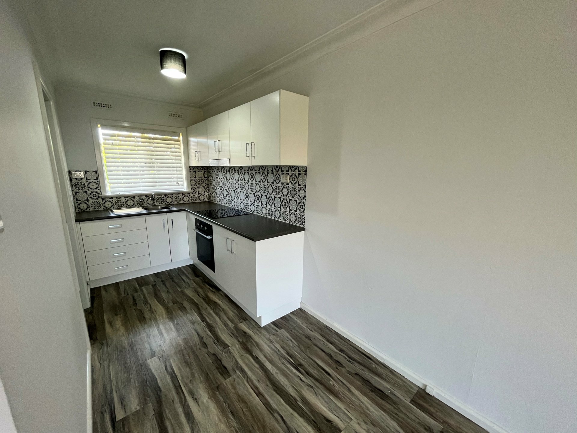 3/110A Church Street, WEST TAMWORTH