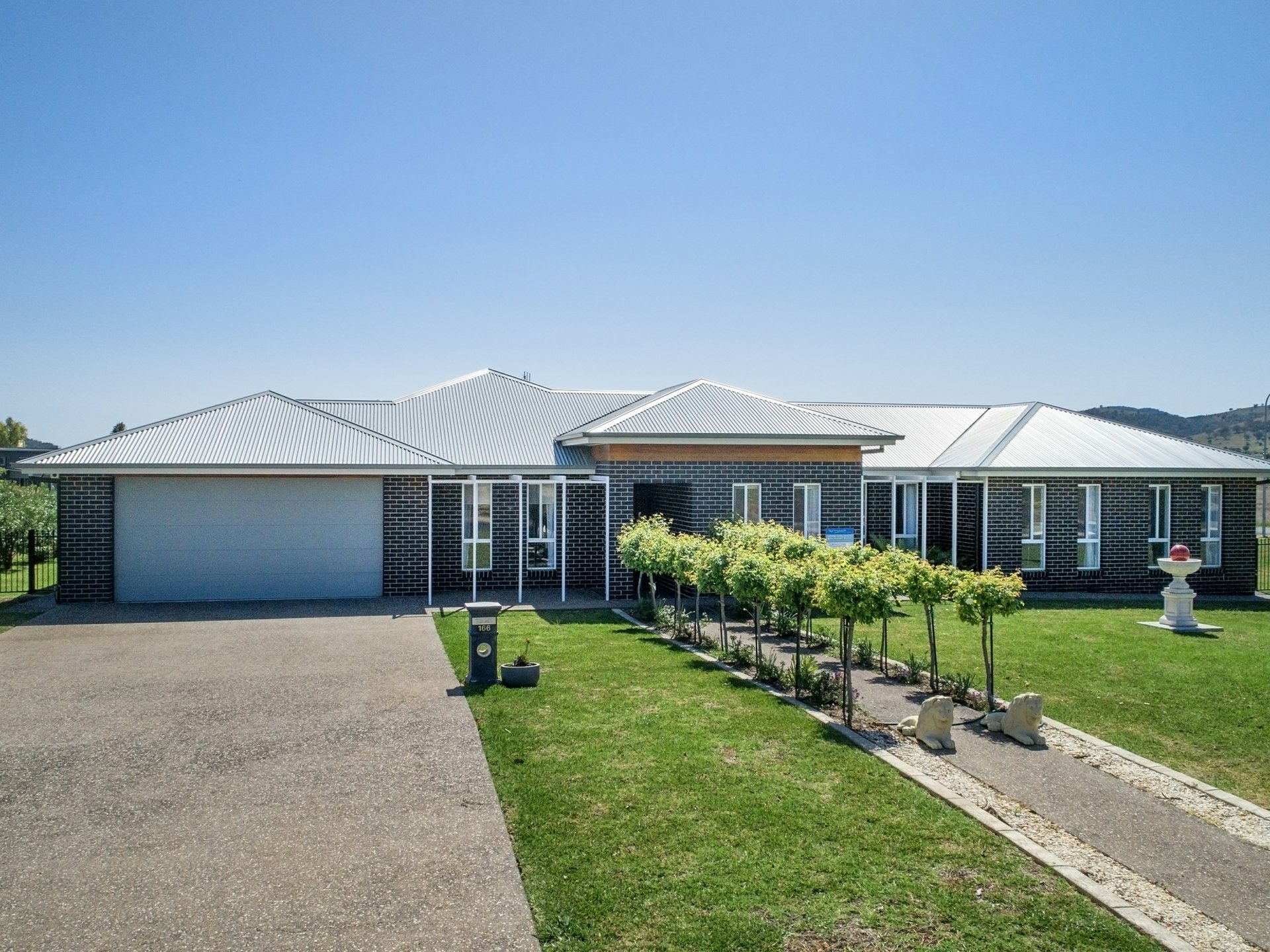 166 Browns Lane, MOORE CREEK