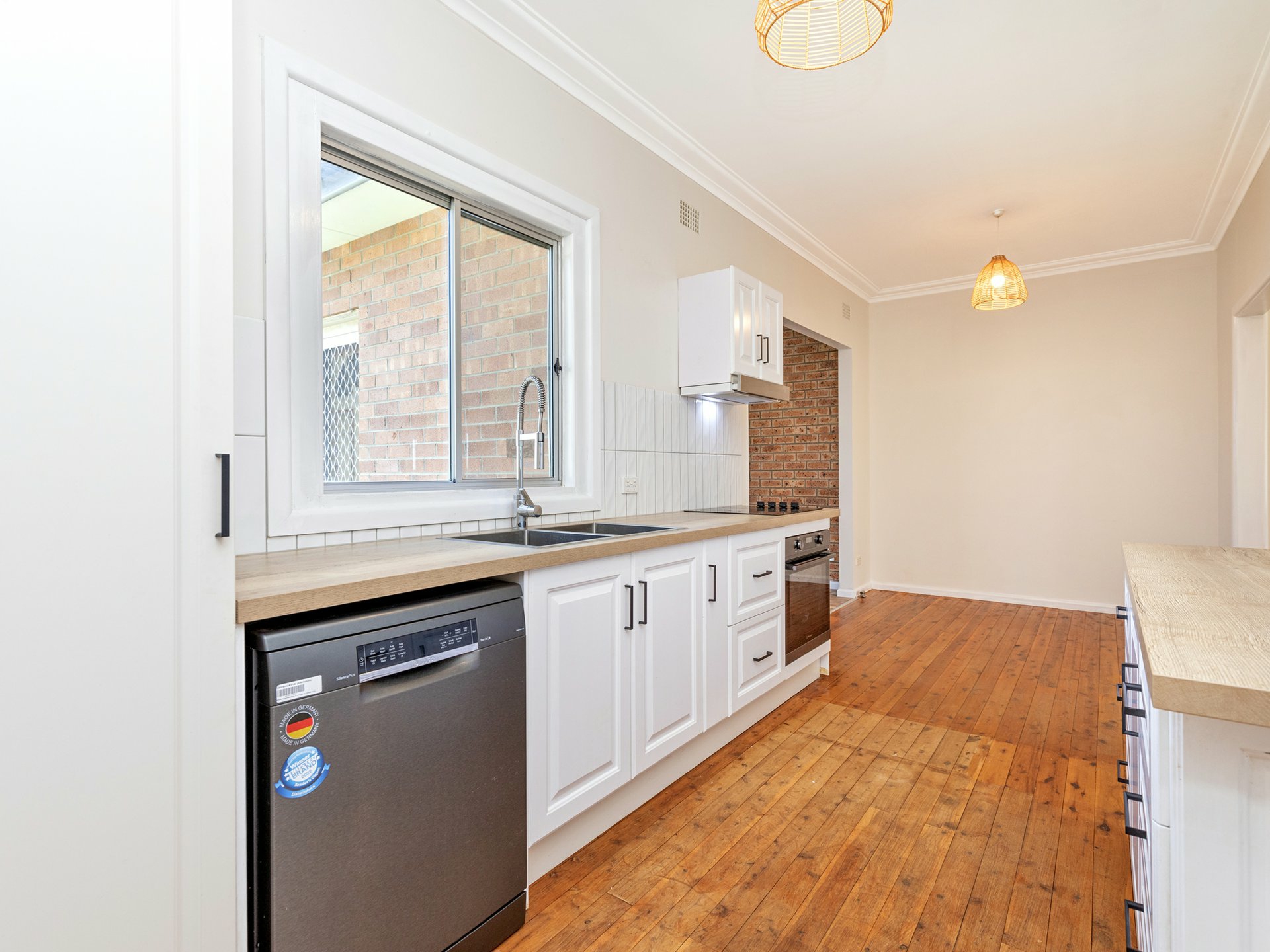15 Johnston Street, NORTH TAMWORTH