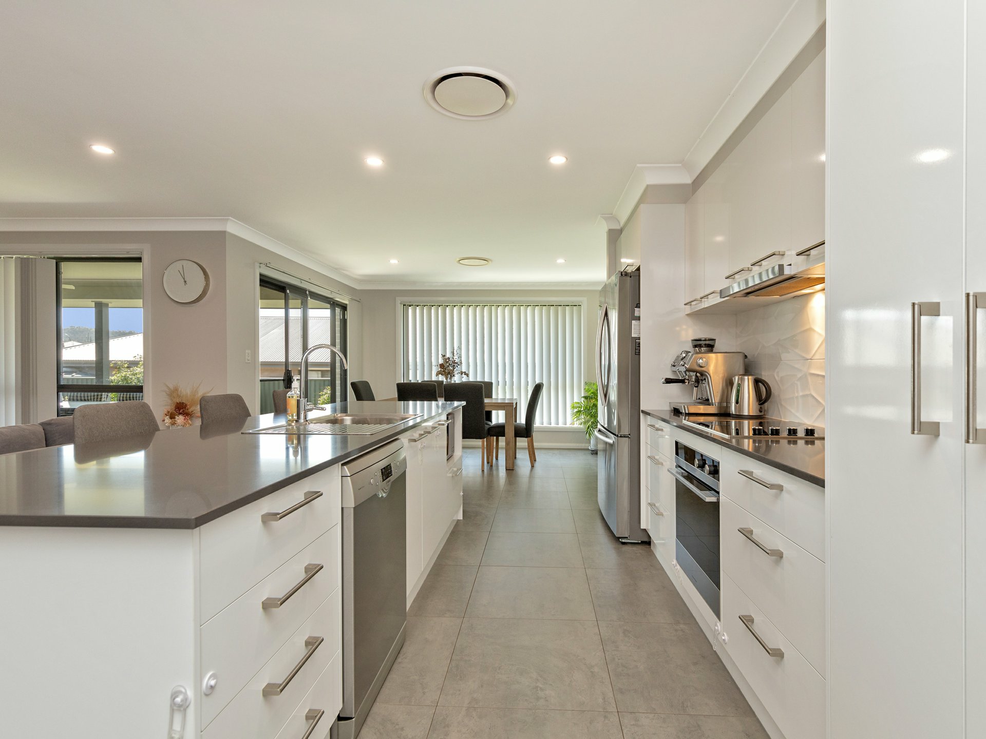 7 Faringdon Street North Tamworth NSW House for Sale LJ Hooker