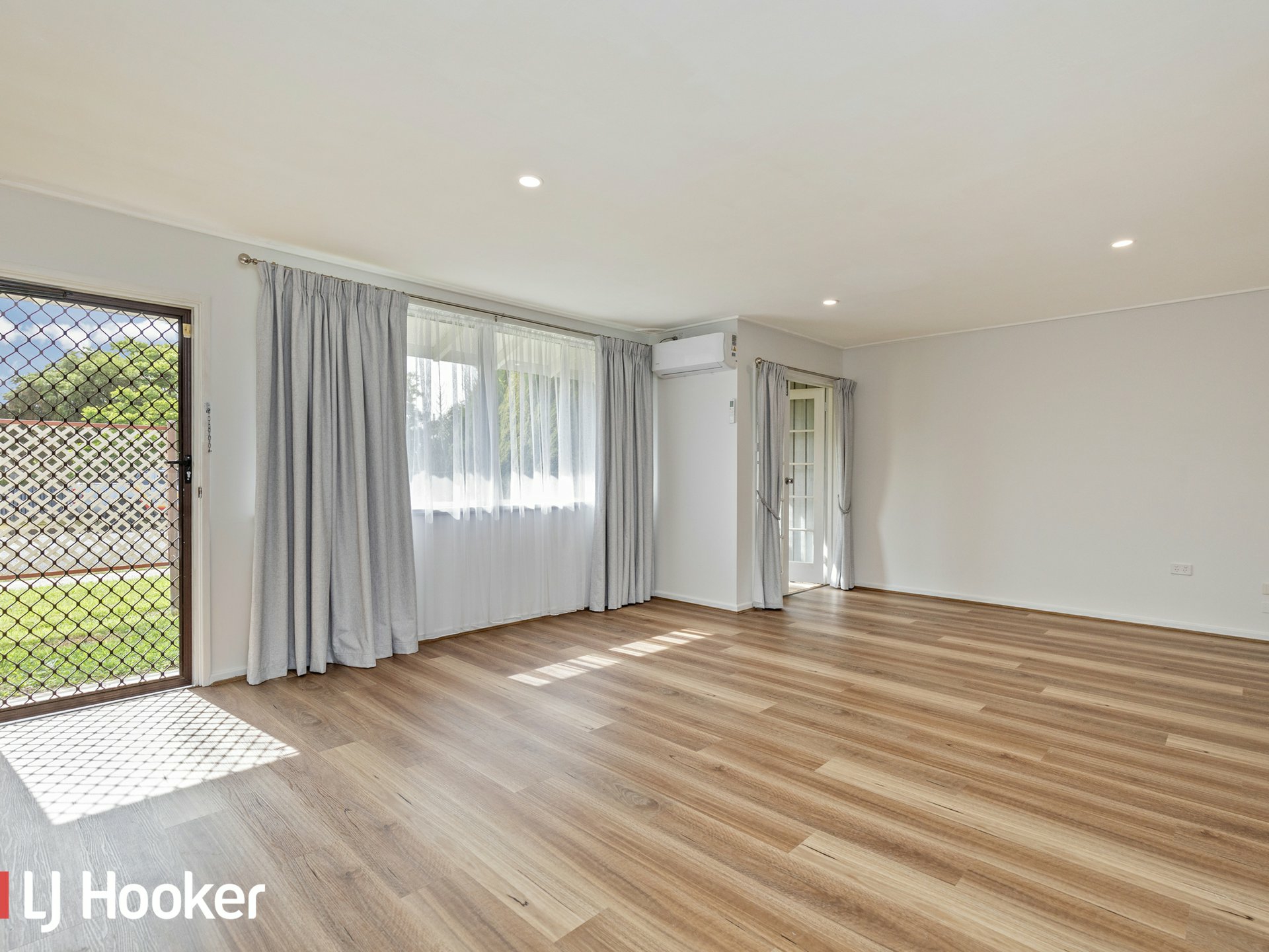 Unit 11/9-13 Diane Street, SOUTH TAMWORTH