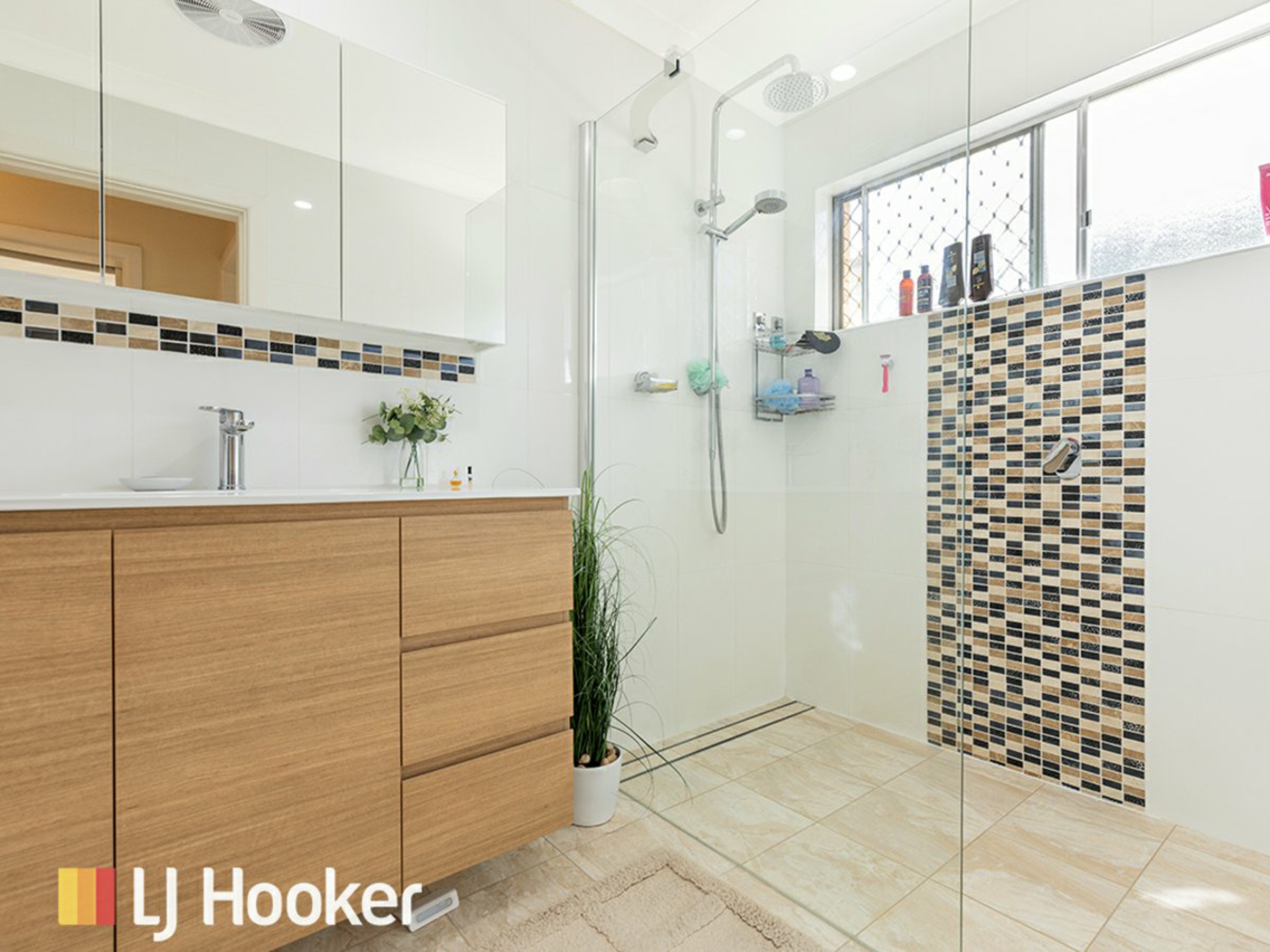24 Rosedale Avenue — photo 8 of 24