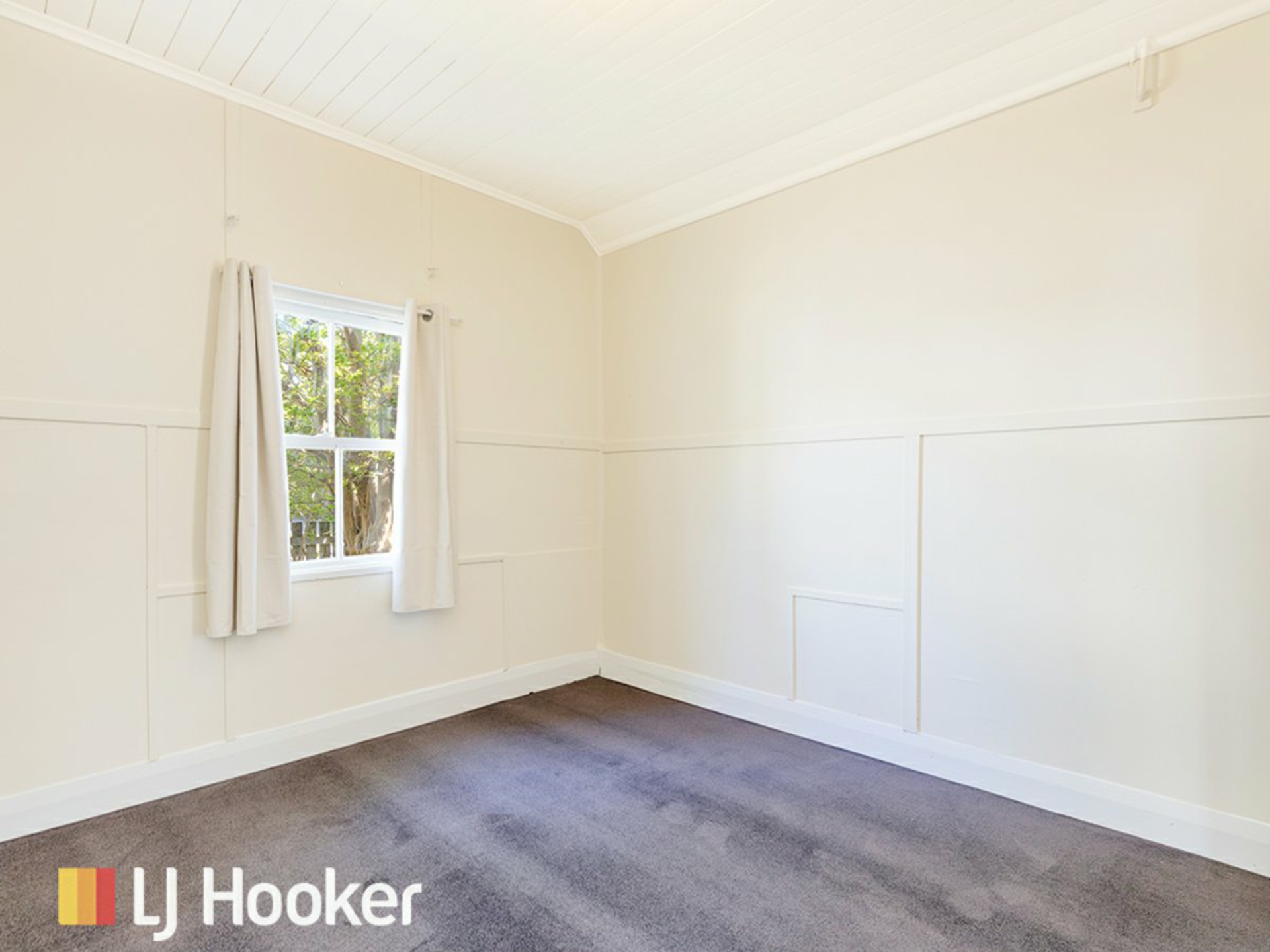 51 Crown Street — photo 5 of 17