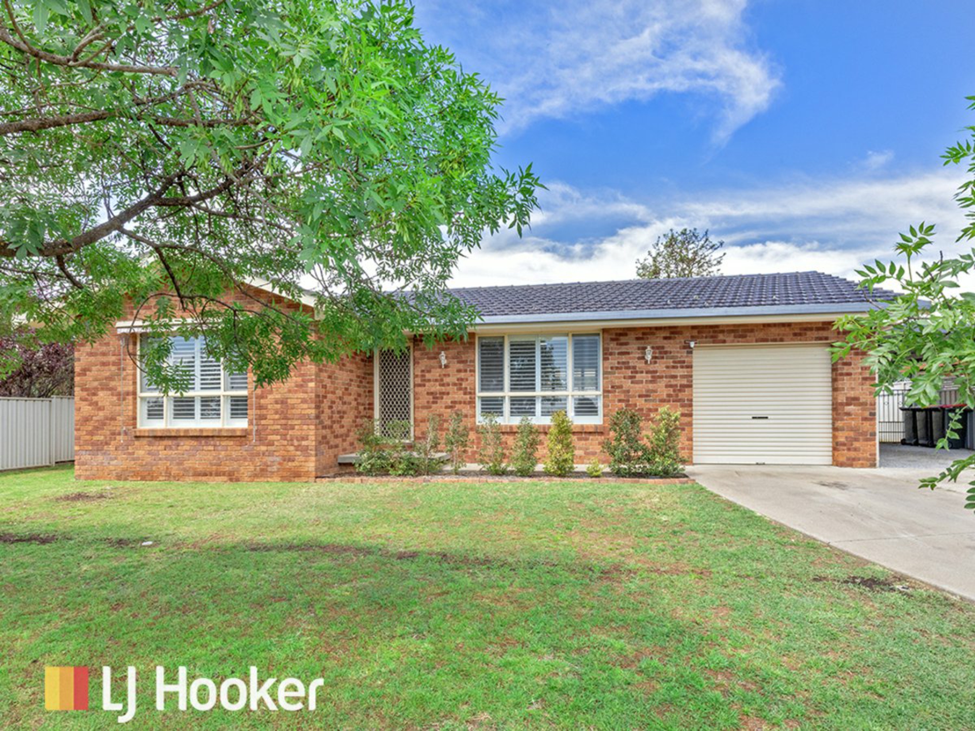 8 Bryan Street — photo from LJ Hooker Tamworth