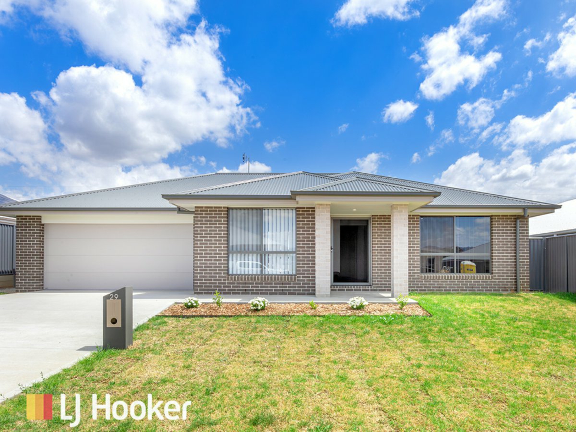 29 Explorers Way — photo from LJ Hooker Tamworth