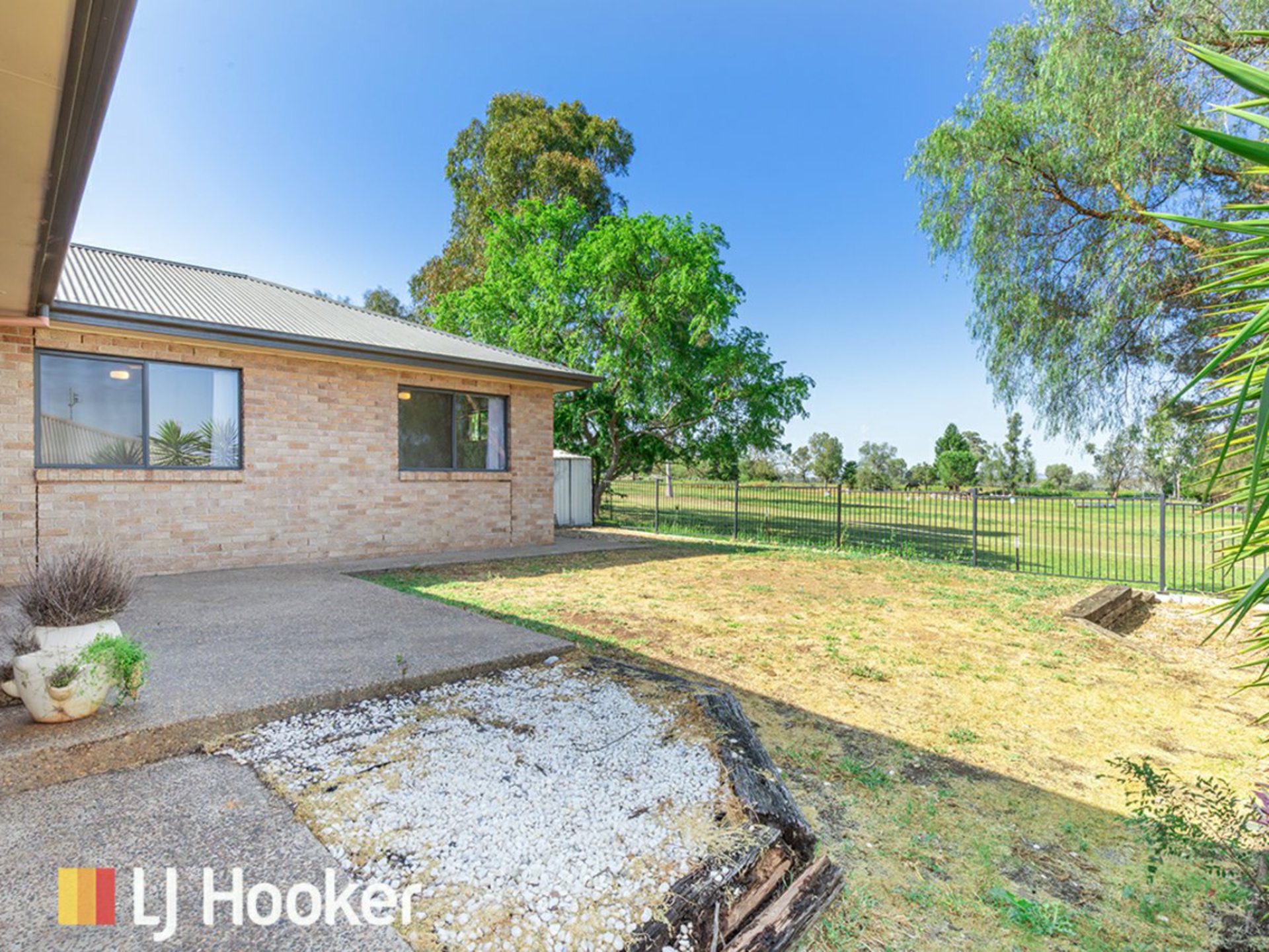 14 Mountain Gum Road — photo 16 of 16