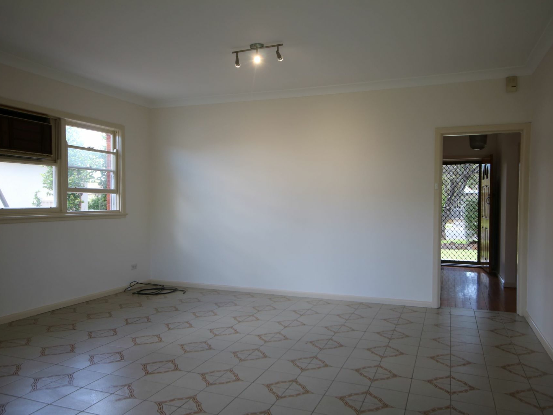 36 Albury Street, YAGOONA