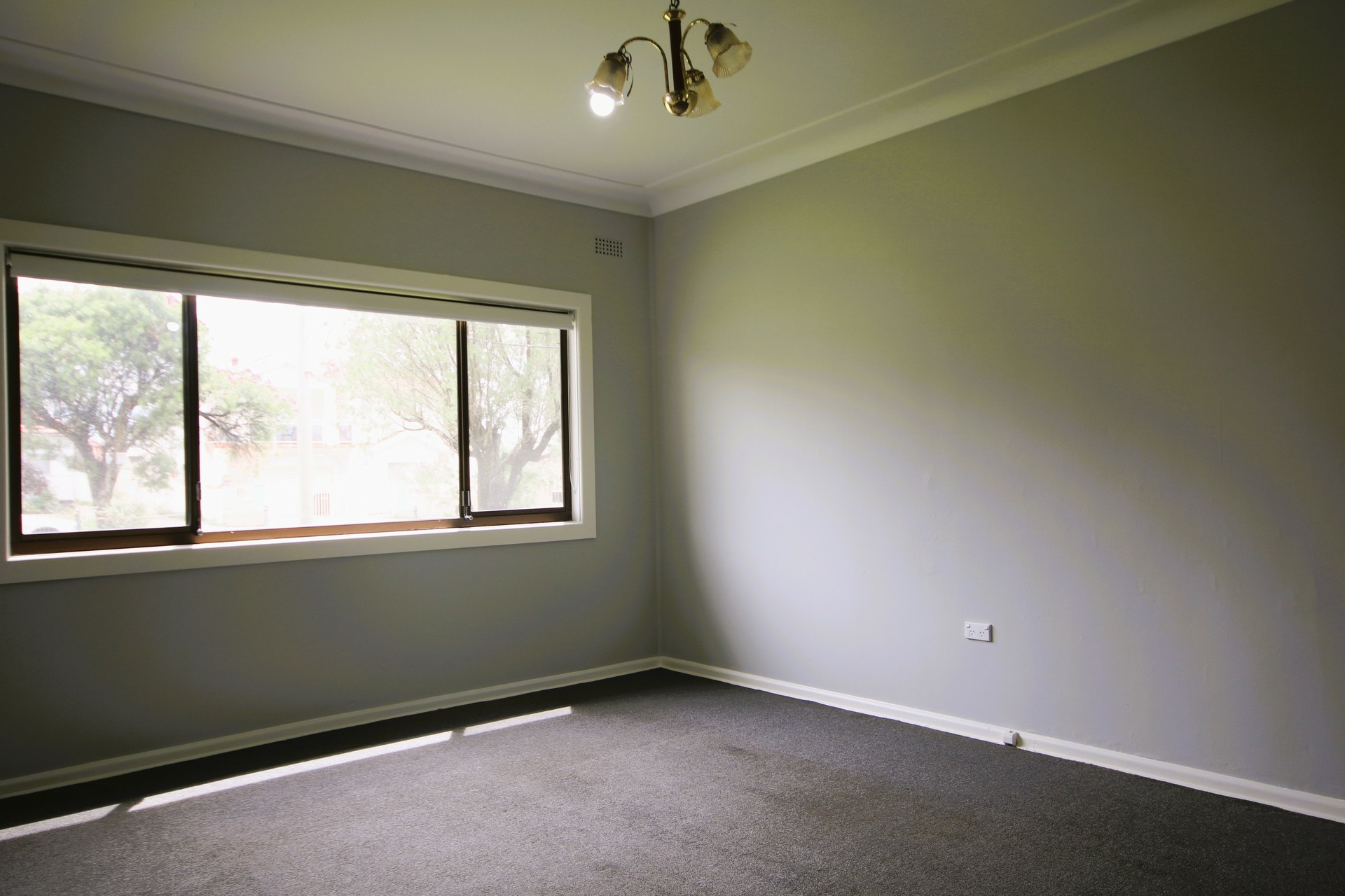 18 Tobruk Avenue, LIVERPOOL