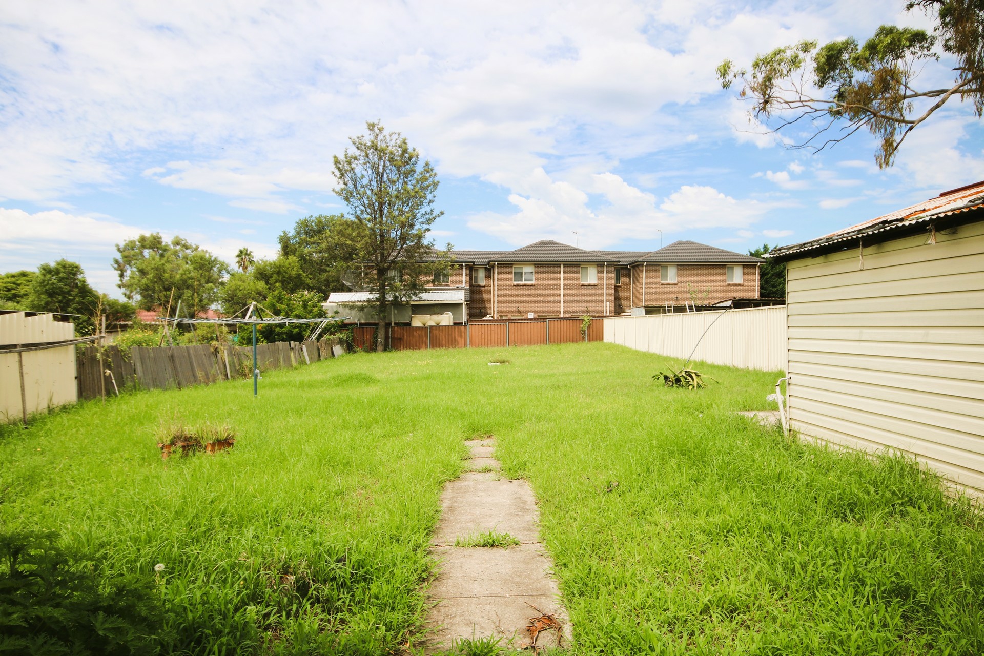 18 Tobruk Avenue, LIVERPOOL