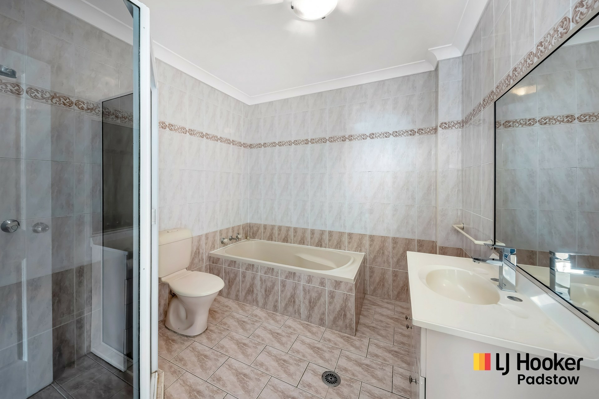 16/11 Webb Street, RIVERWOOD