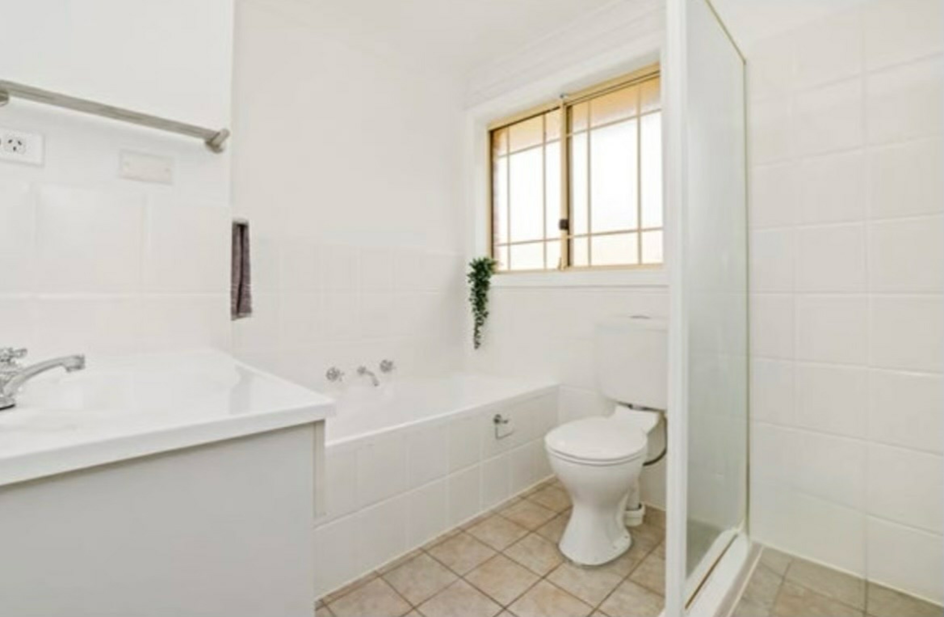 3/42-46 Wellwood Avenue, MOOREBANK