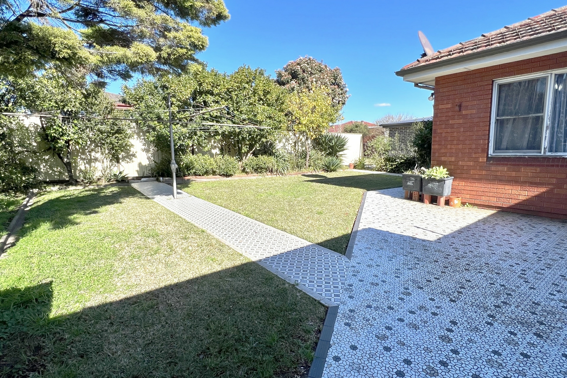 32 Greenway Parade, REVESBY