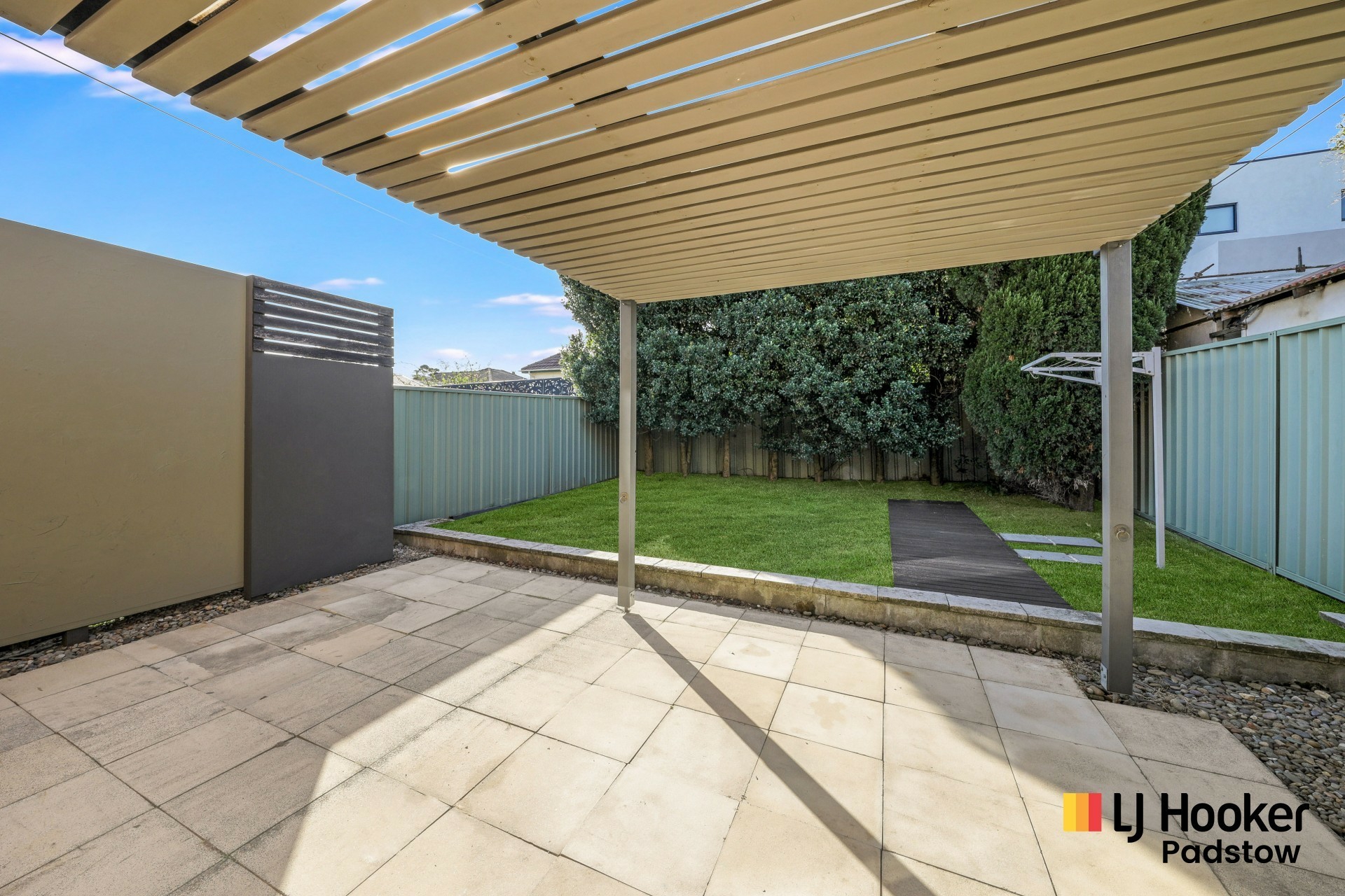24 Donald Street, PICNIC POINT