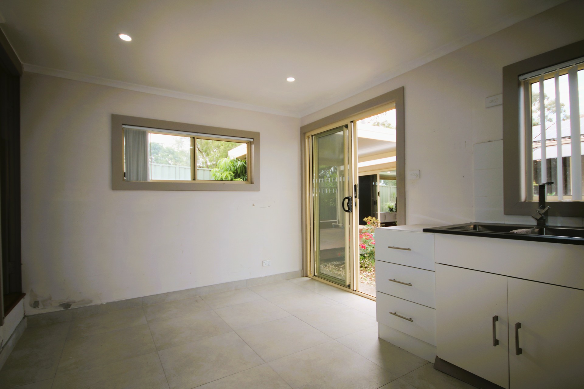 11 Dalziel Avenue, PANANIA