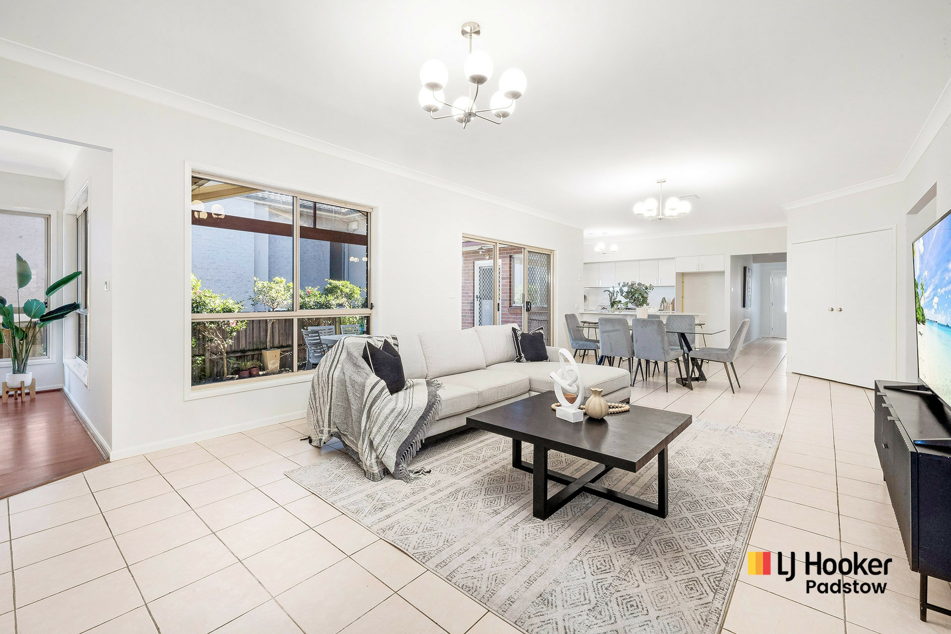 51 Burns Road, PICNIC POINT