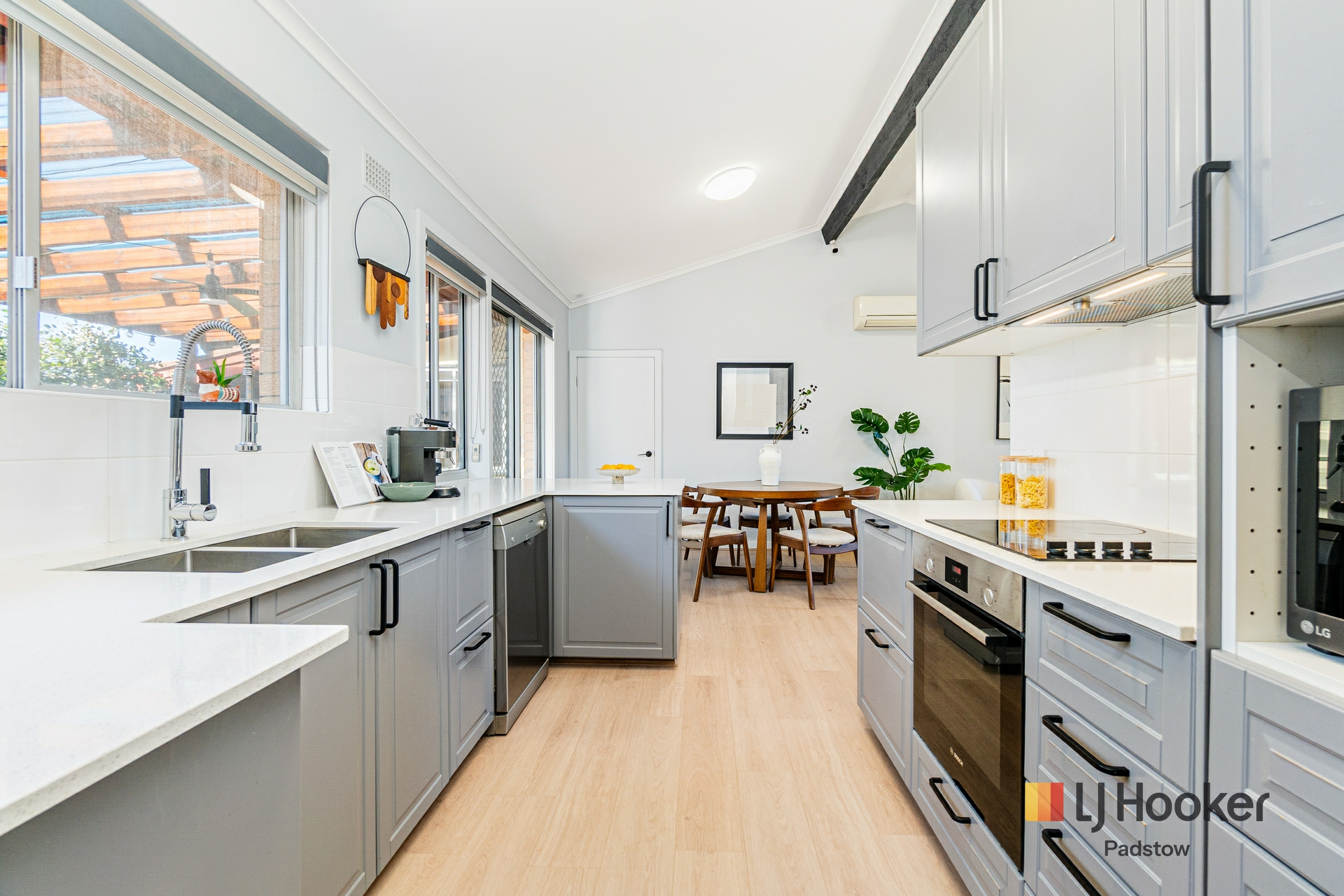 2/31 Neptune Street — photo 4 of 12