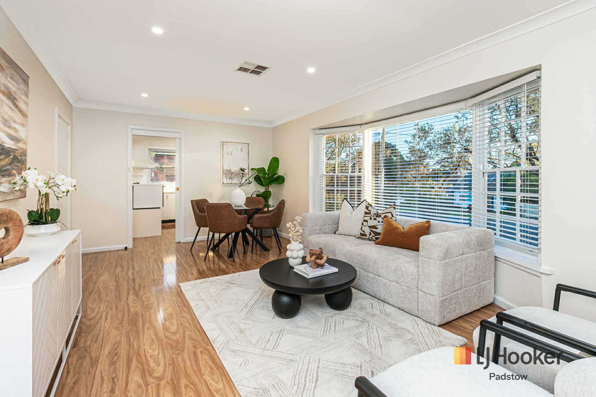 1/9 Wilberforce Road — photo 2 of 13