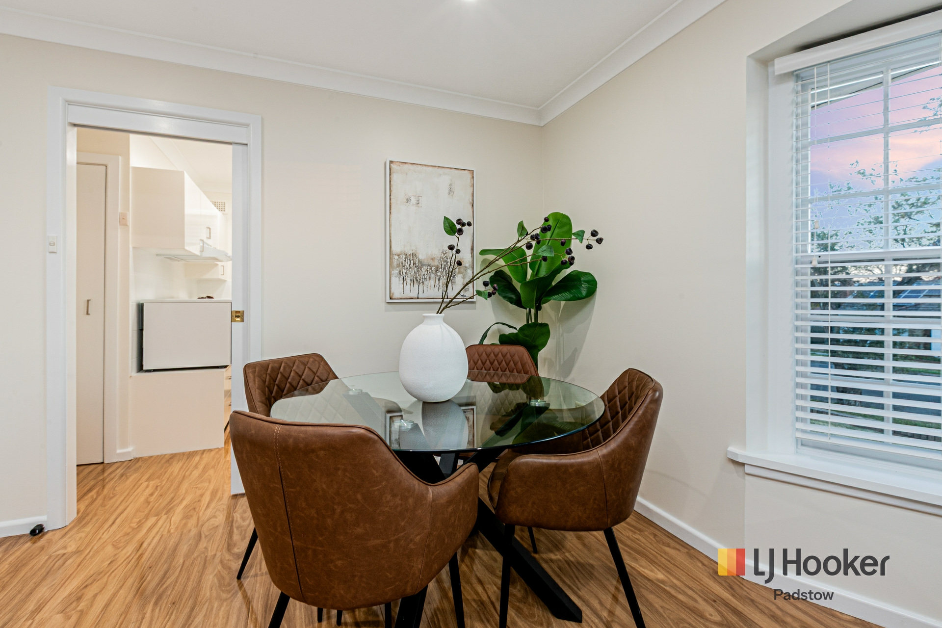 1/9 Wilberforce Road — photo 4 of 13
