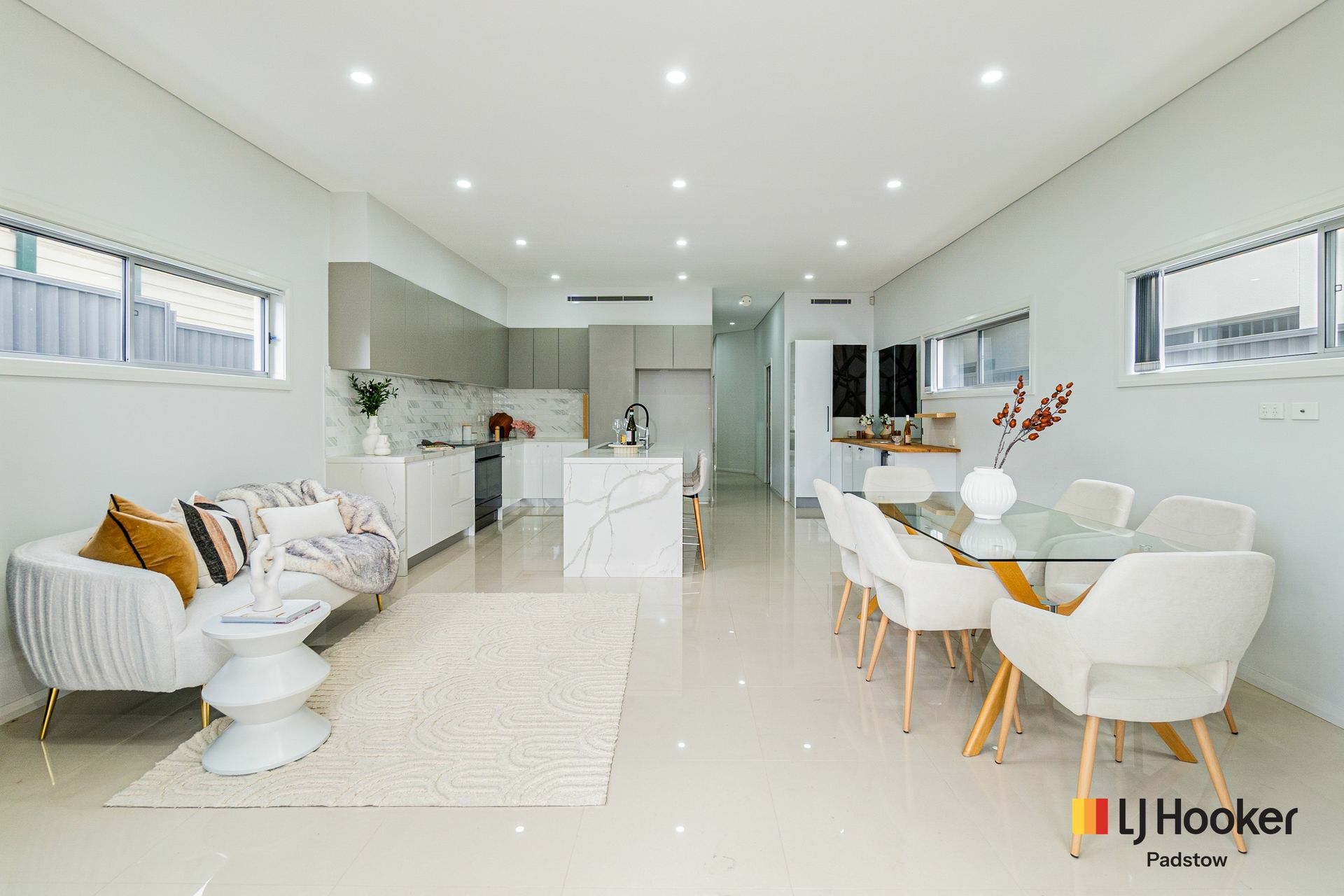 122 Tower Street — photo 6 of 14