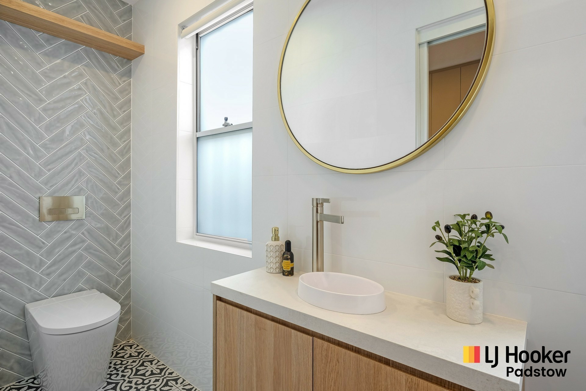 50 Gowrie Street — photo 11 of 14