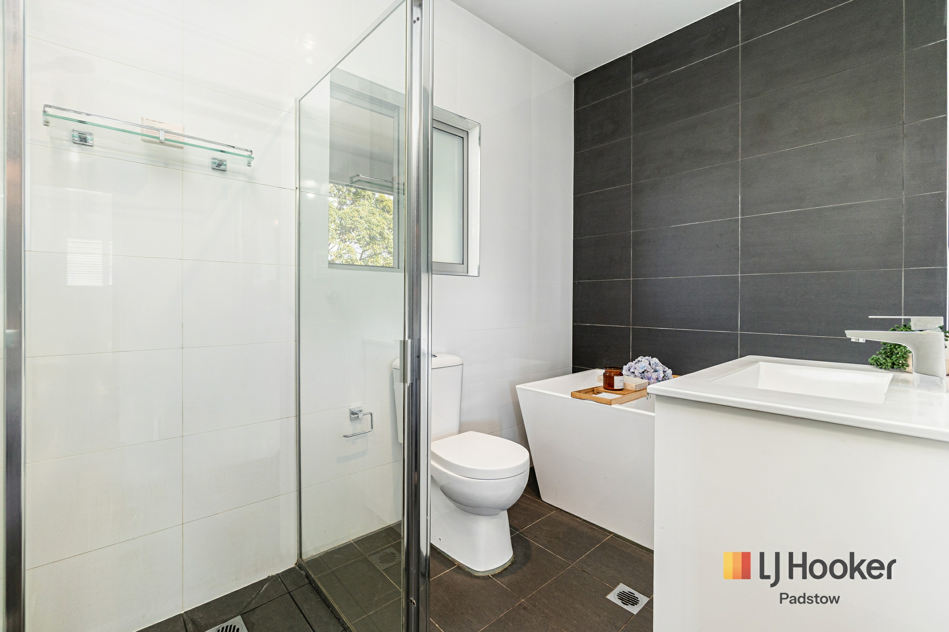 72 Orient Road — photo 10 of 15