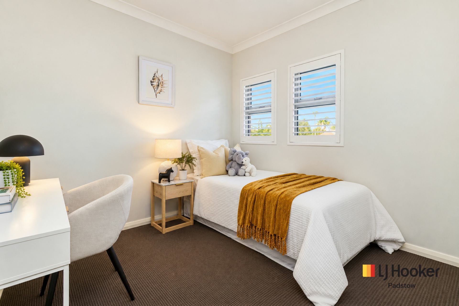 72 Orient Road — photo 13 of 15