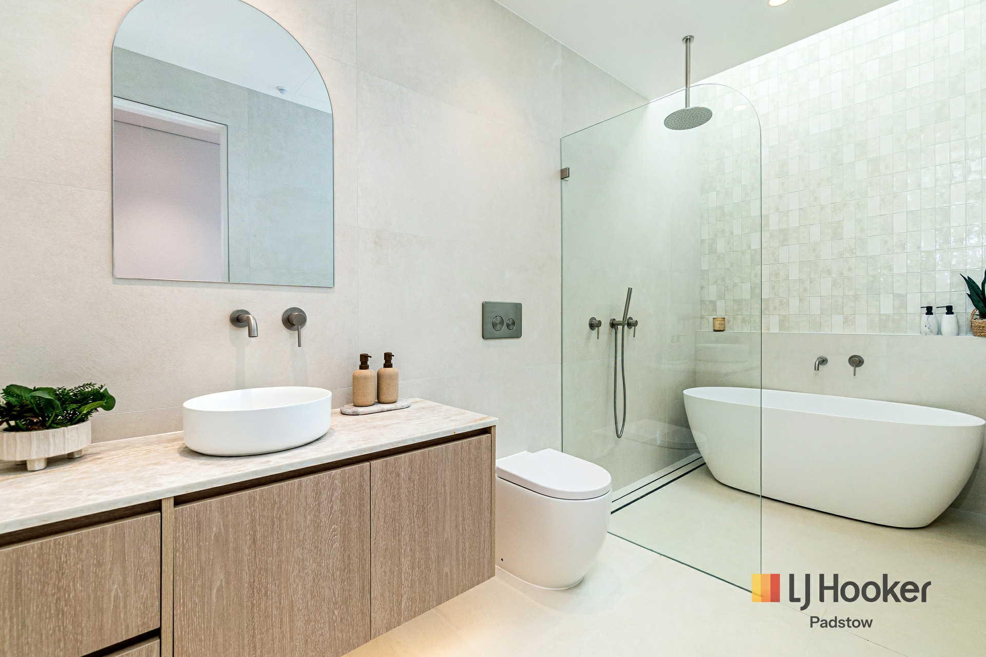 13 Carew Street — photo 15 of 21
