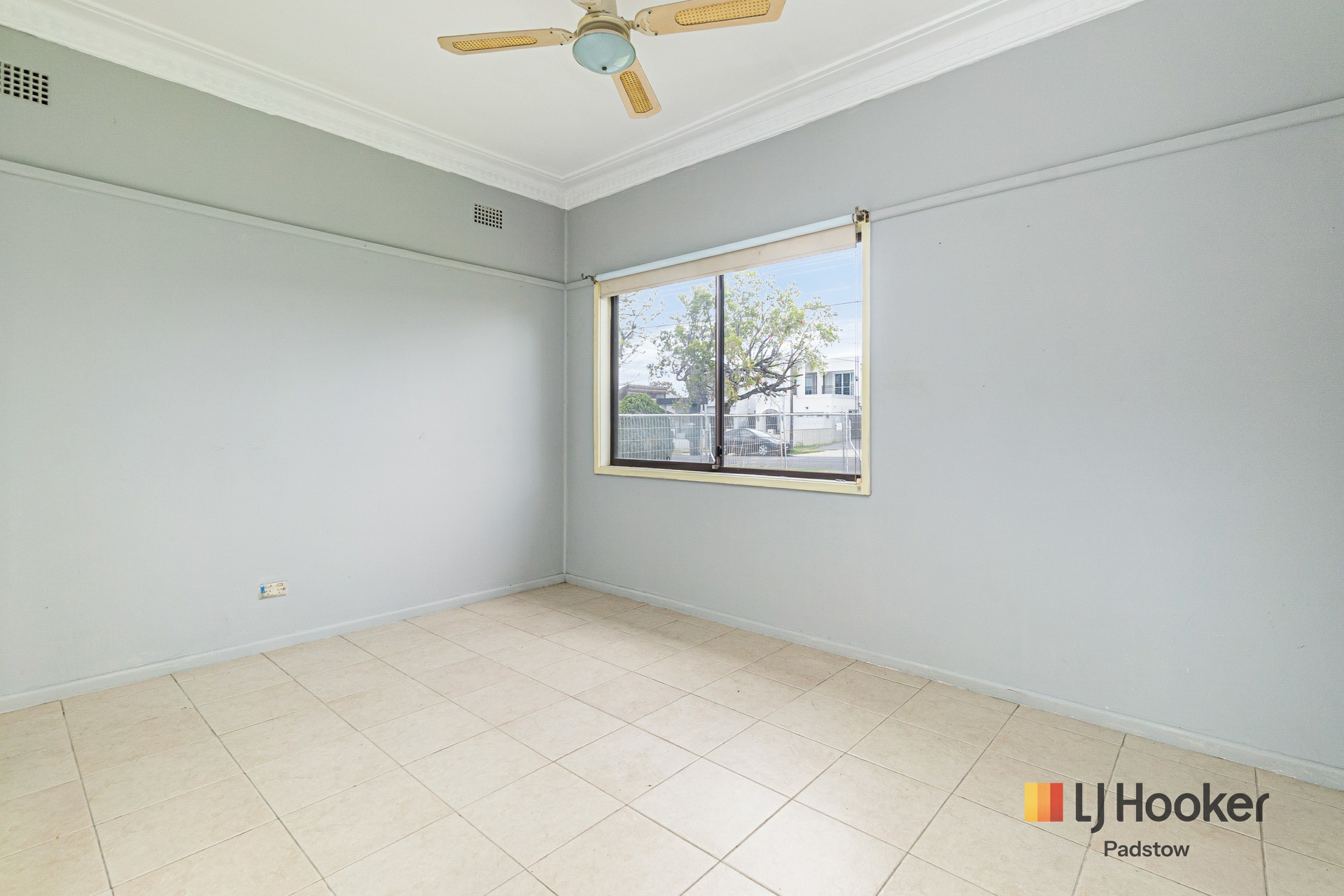 63 Queen Street — photo 9 of 10