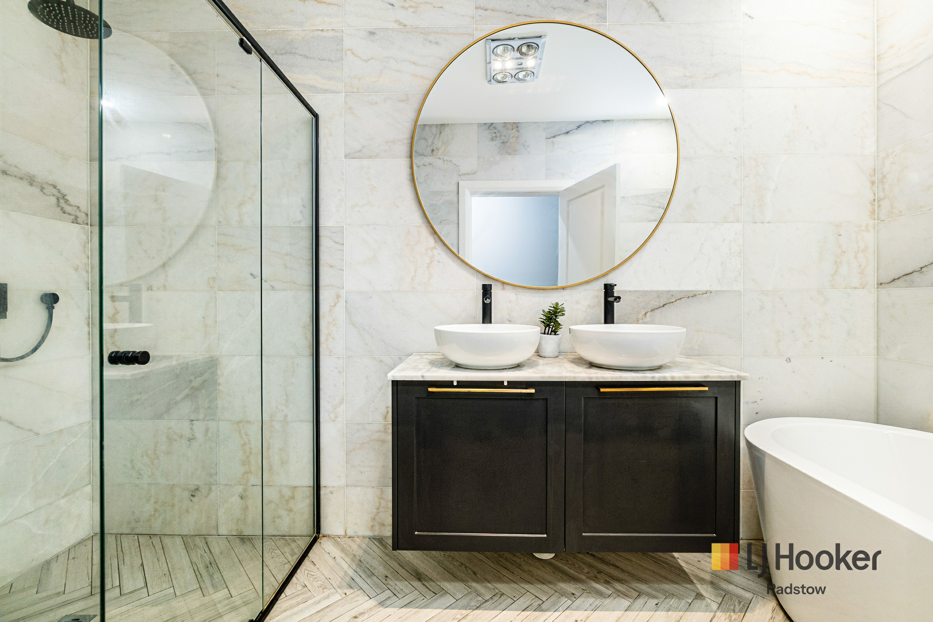 48 Wall Avenue — photo 8 of 12