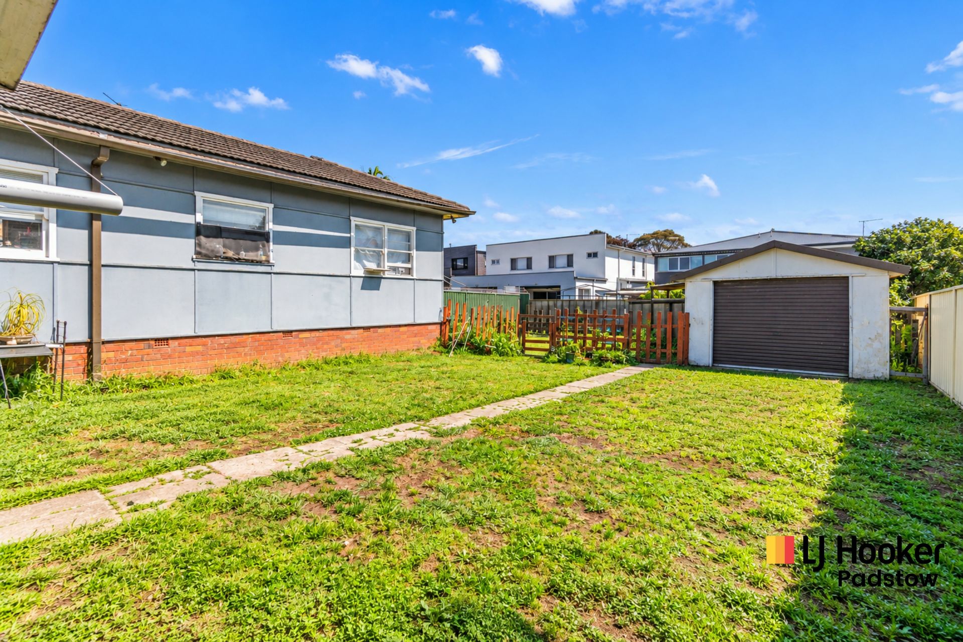 14 Kiama Street — photo 3 of 13