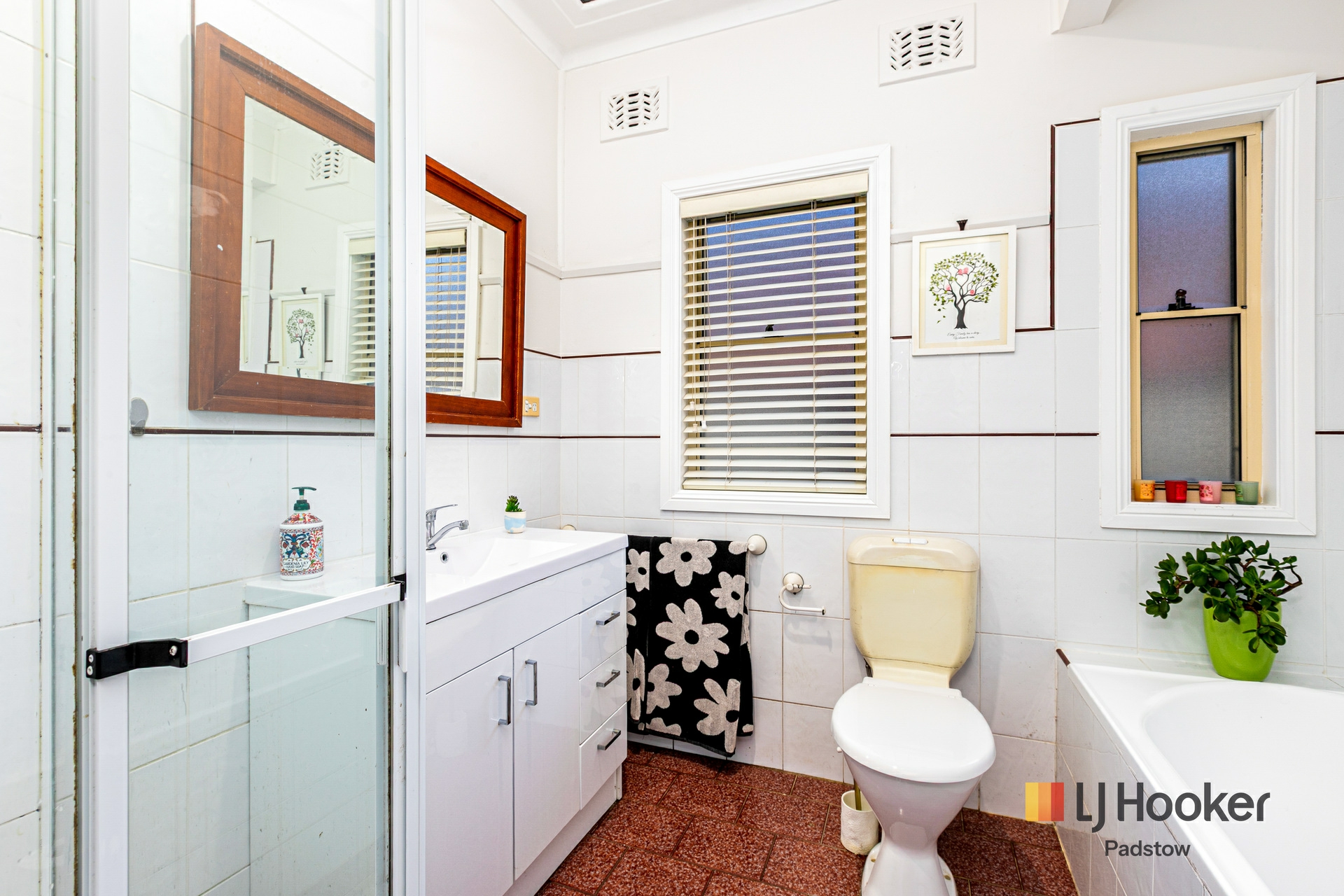 43 Hydrae Street — photo 9 of 15