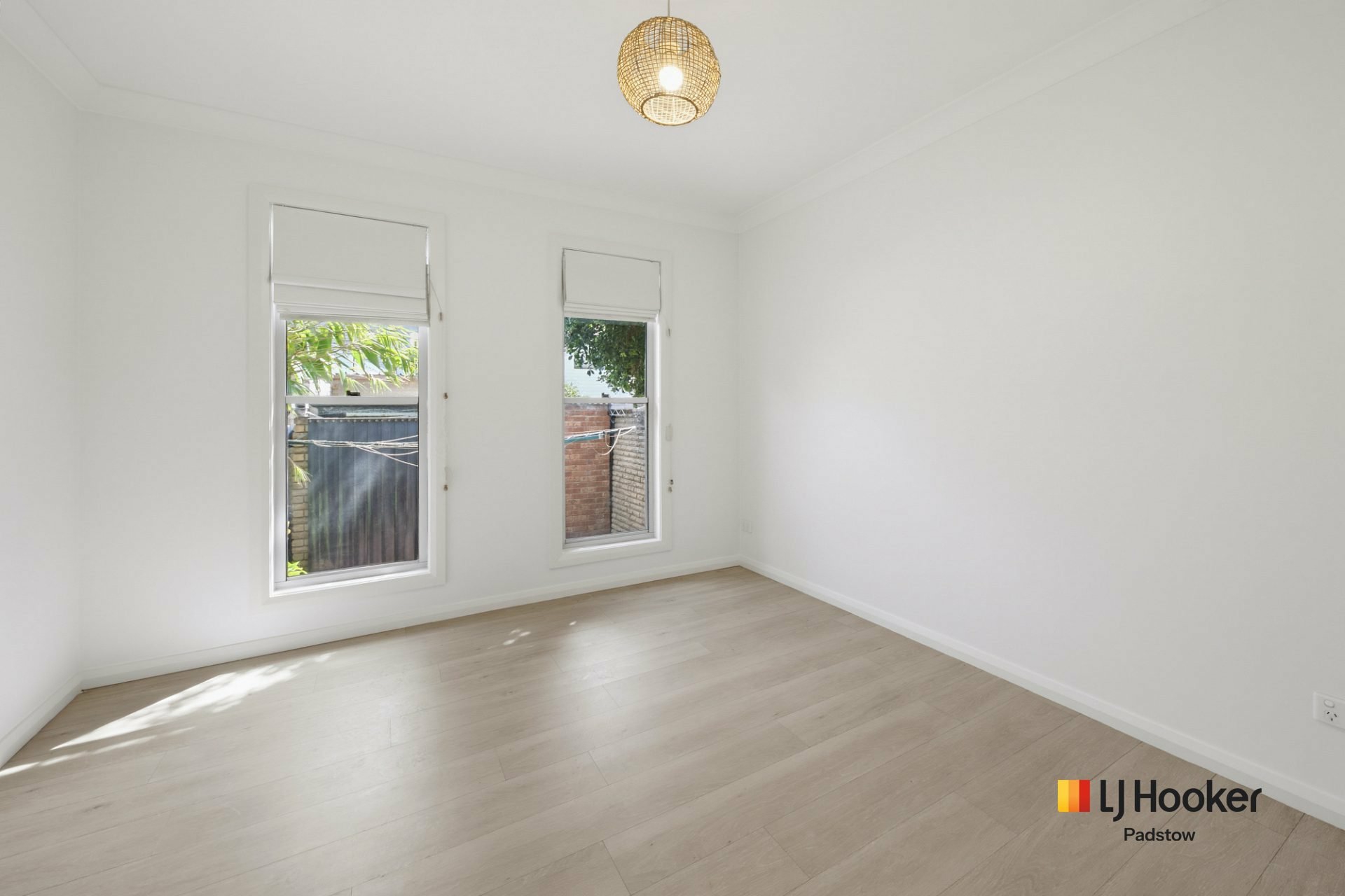33A Braesmere Road — photo 3 of 6