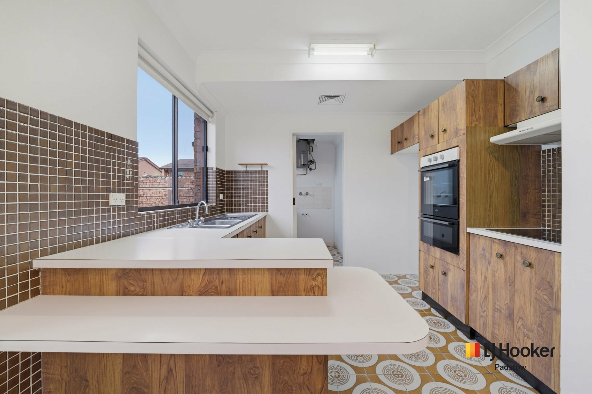 28/108 Gibson Avenue — photo 3 of 6