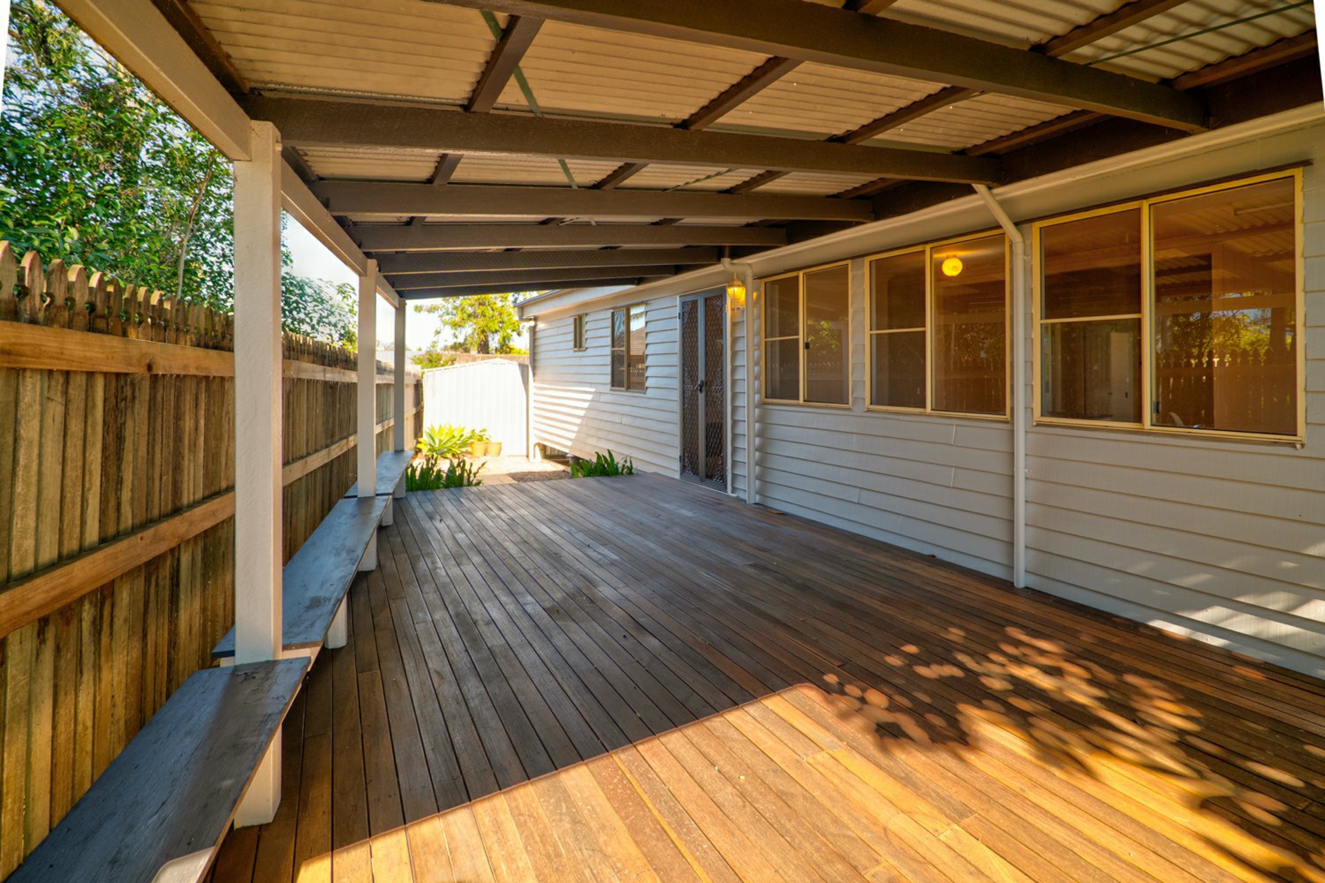 92 Woodlands Road, GATTON