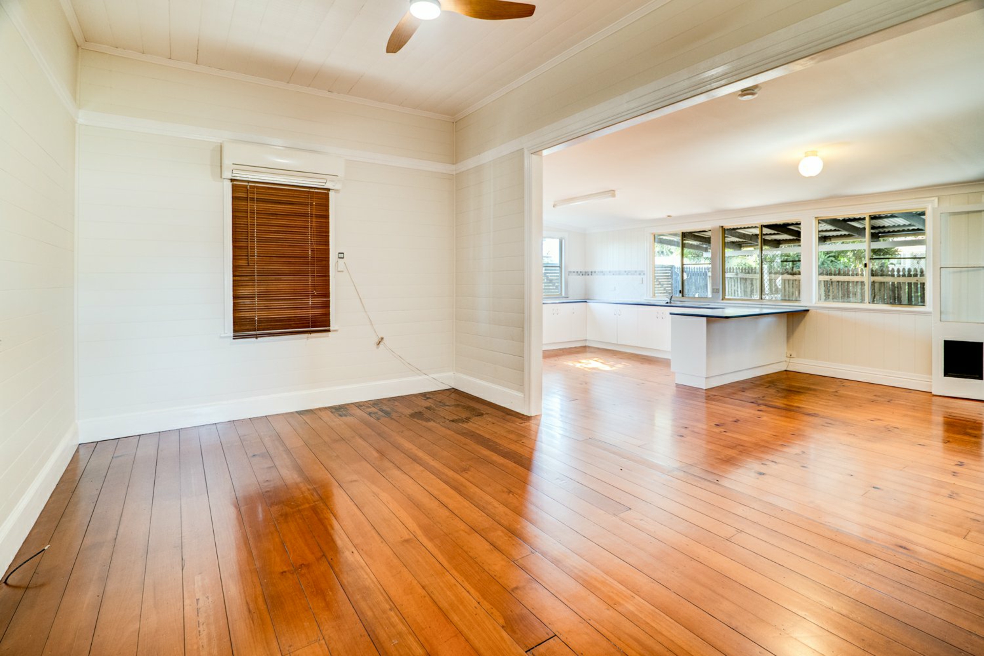 92 Woodlands Road, GATTON