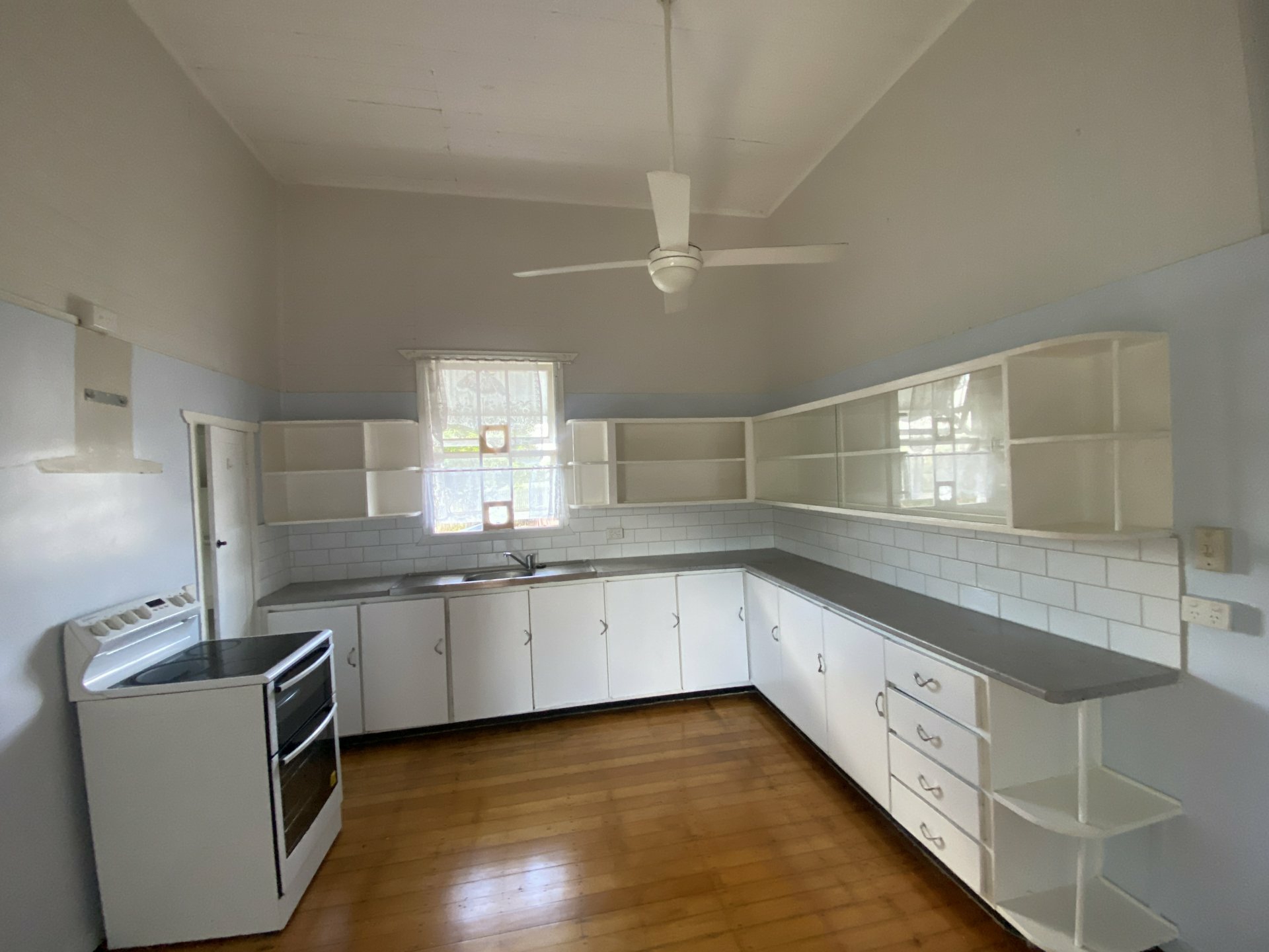 110 Railway Street — photo 17 of 23