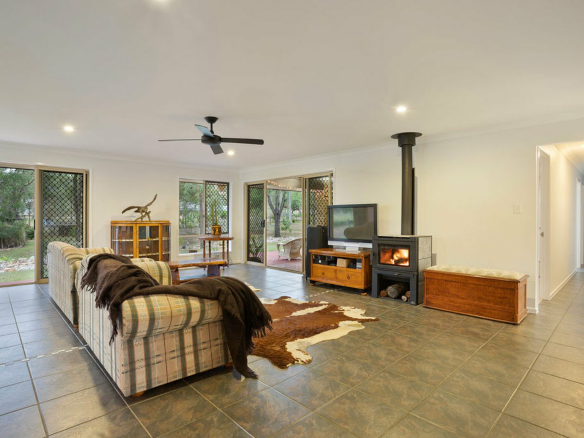 57 Edwards Road — photo 4 of 27