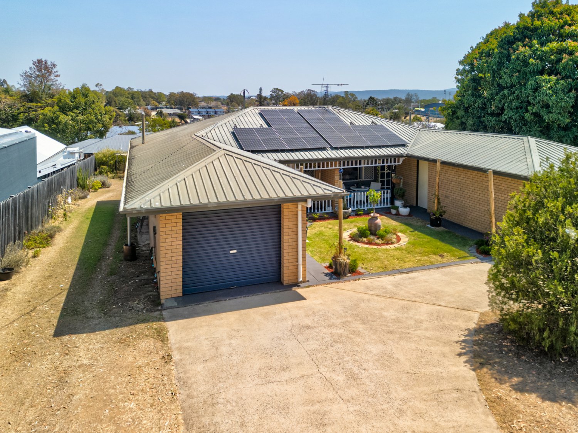 Unit 1/41 Woodlands Road — photo from LJ Hooker Gatton