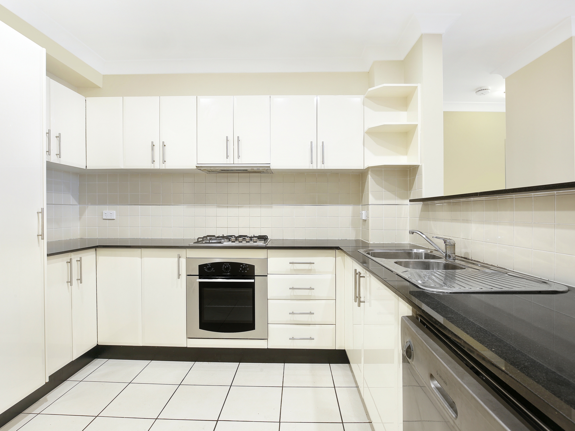 17/12-14 Gladstone Avenue, WOLLONGONG